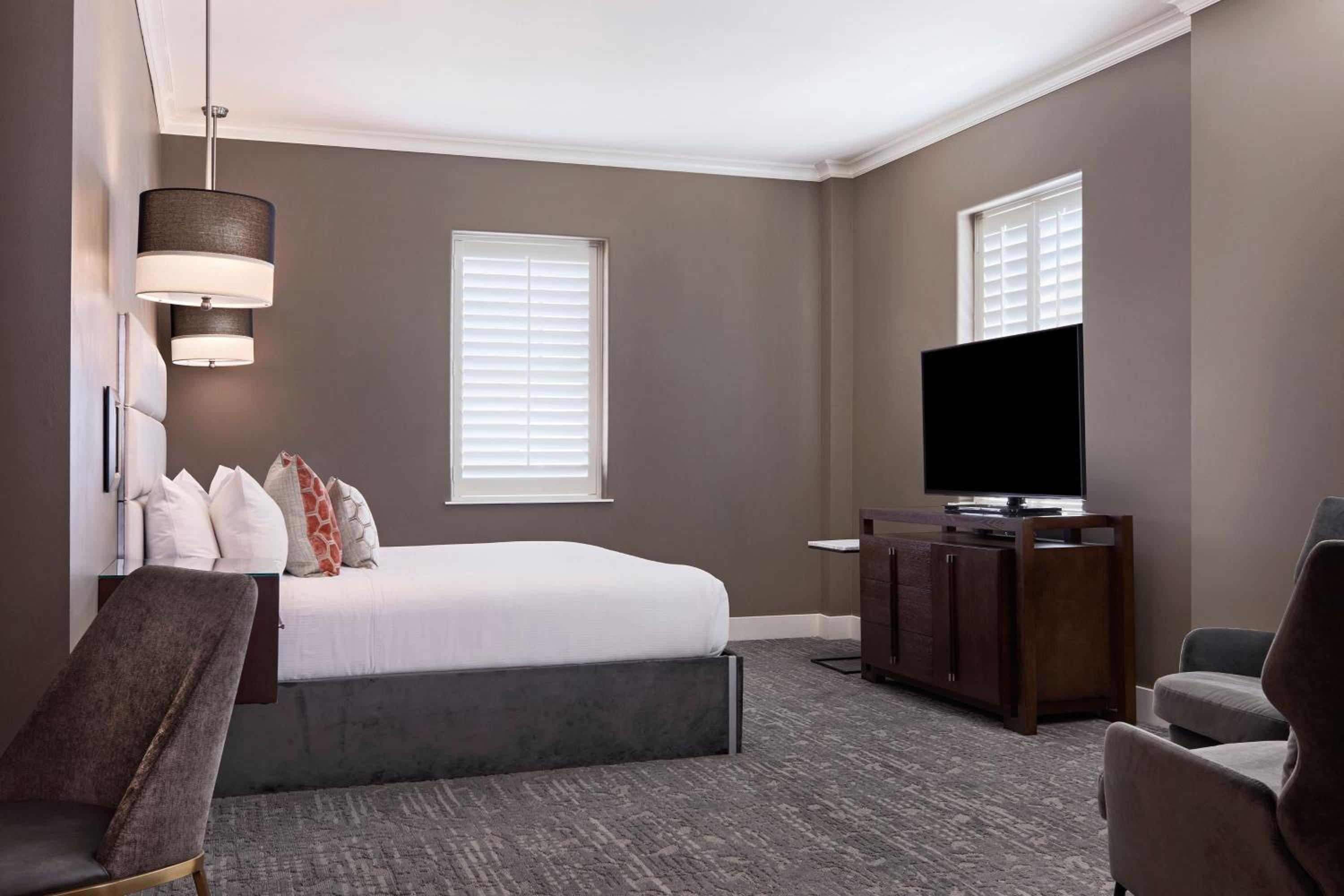 Corner King Room photo 3