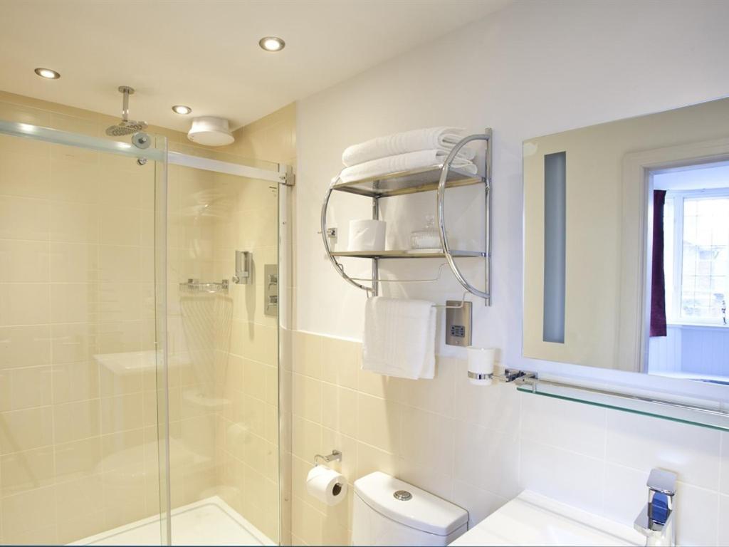 Double Room with Private Bathroom photo 3