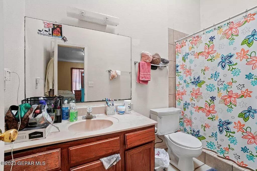 One-Bedroom House photo 2