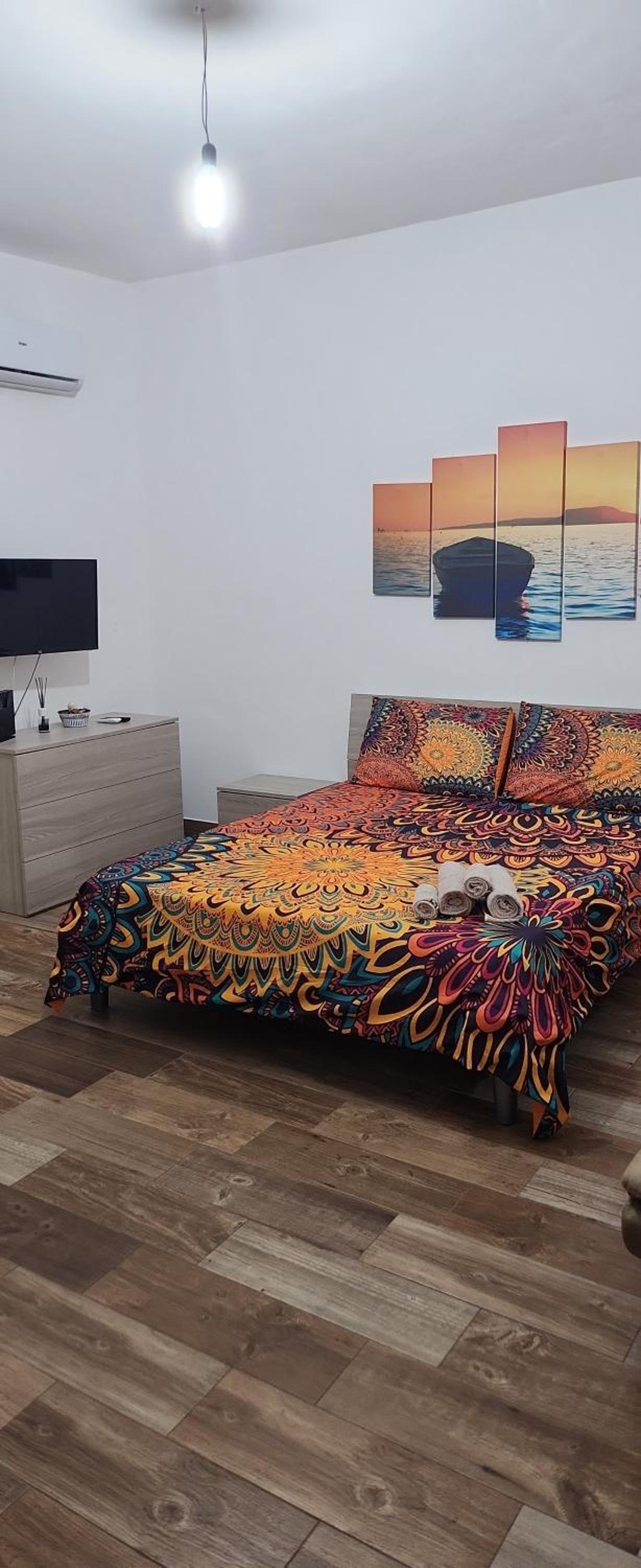 Apartment with Sea View - Photo 8