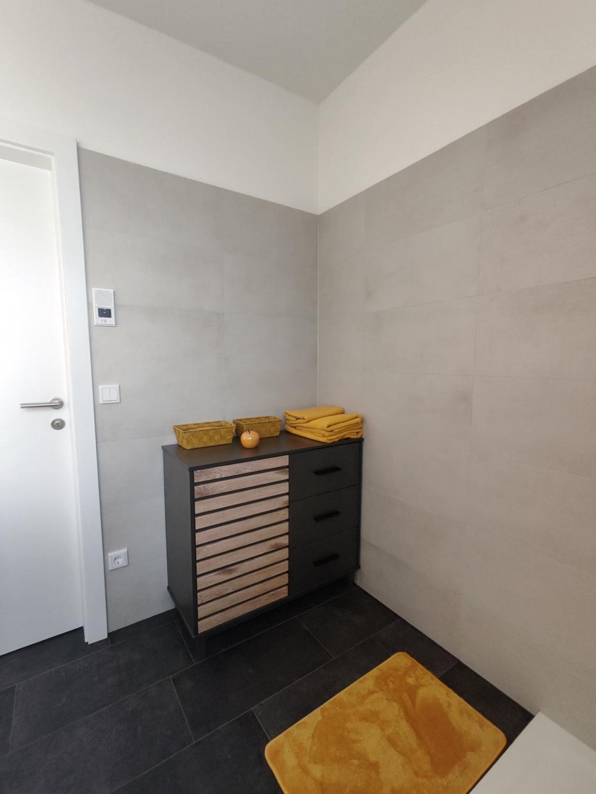 Two-Bedroom House photo 3
