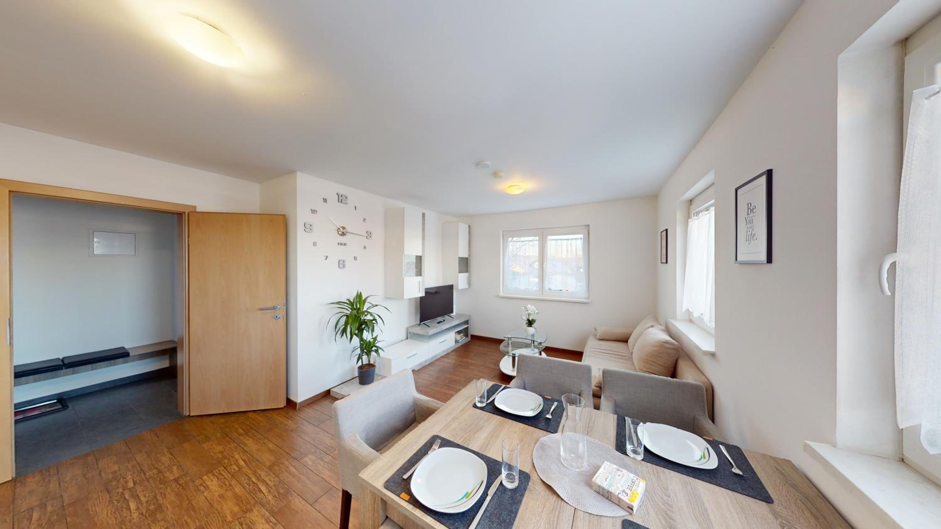 Apartment photo 1