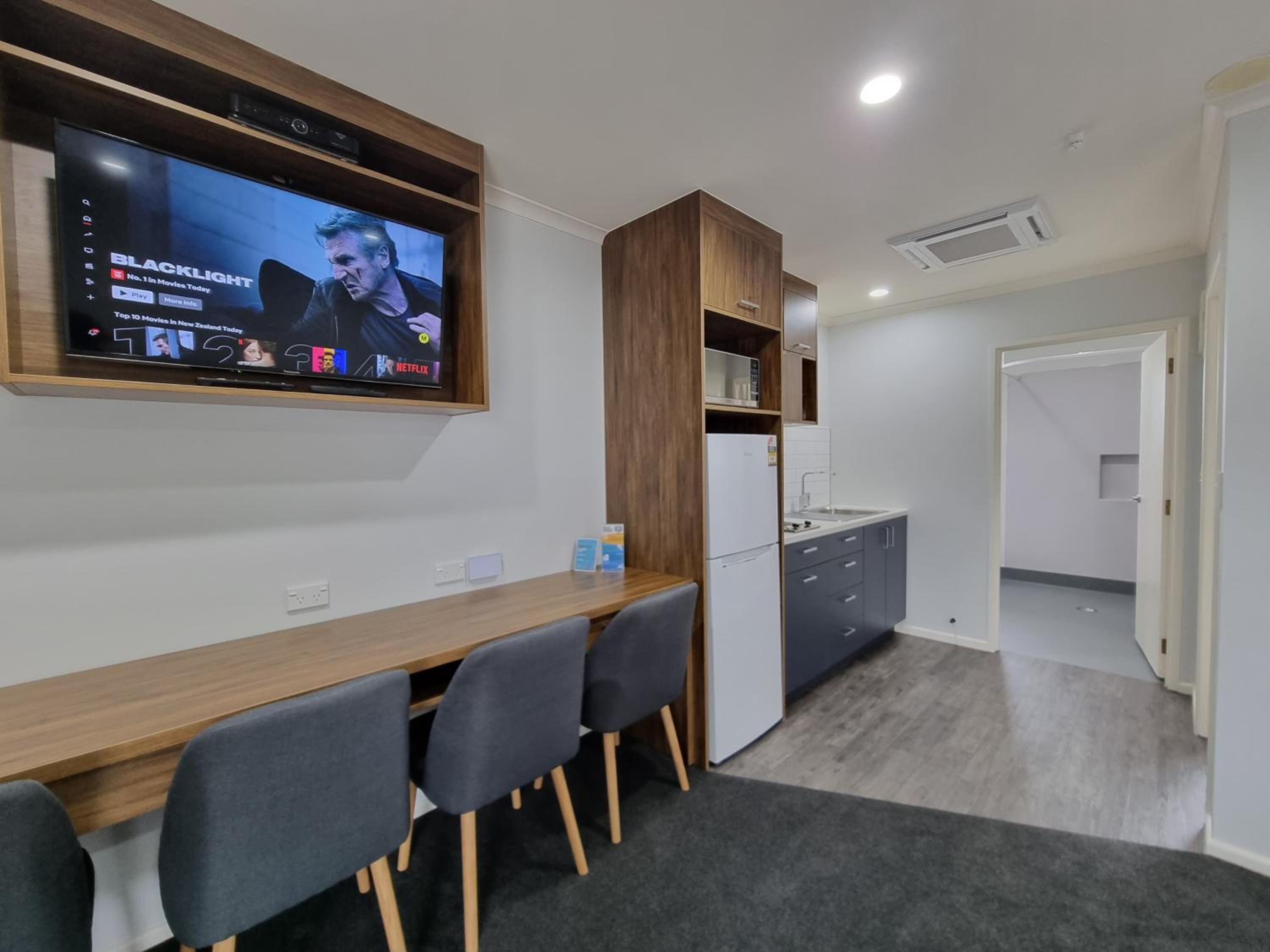 One-Bedroom Apartment - Disability Access photo 1