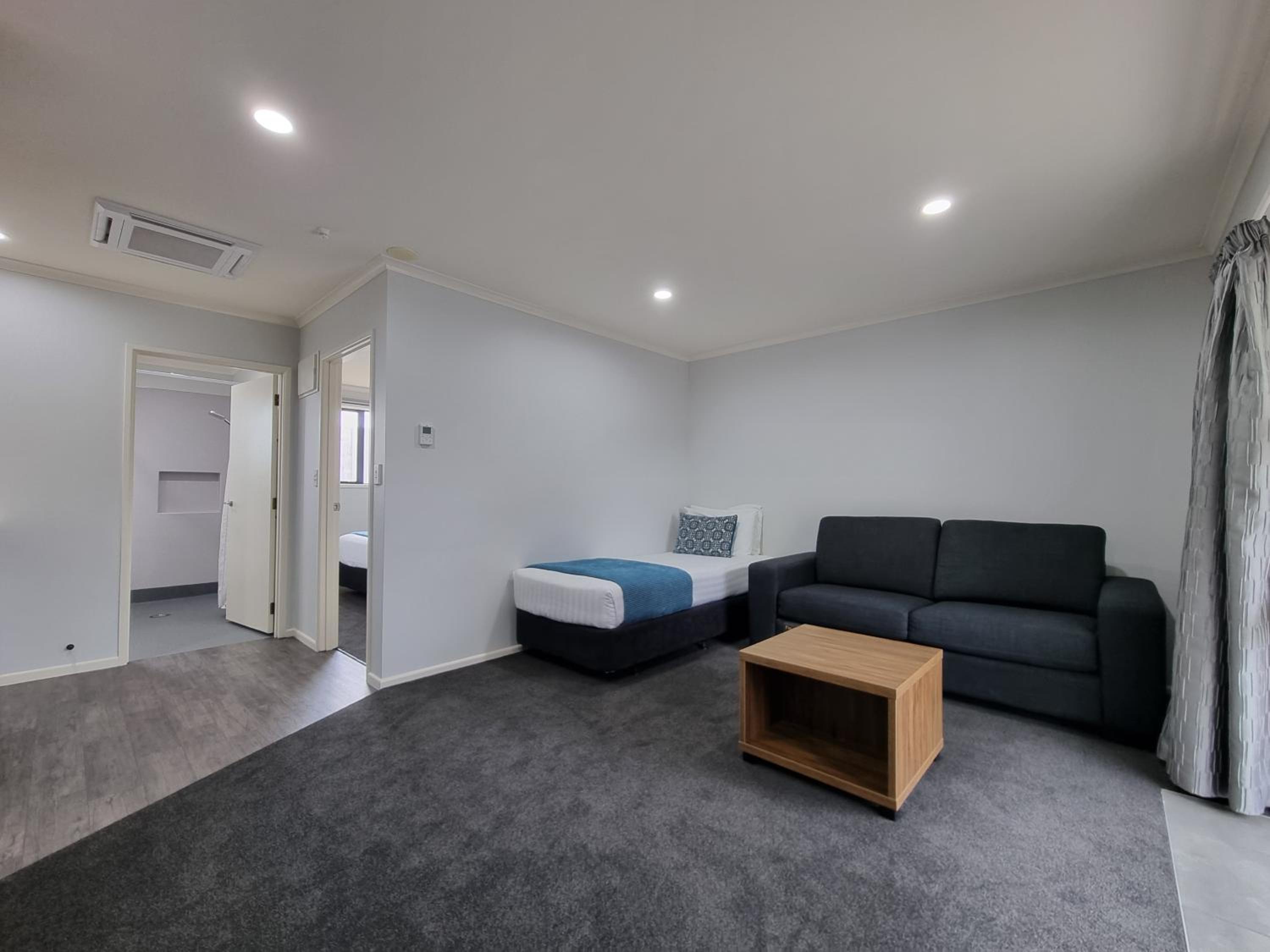 One-Bedroom Apartment - Disability Access photo 2