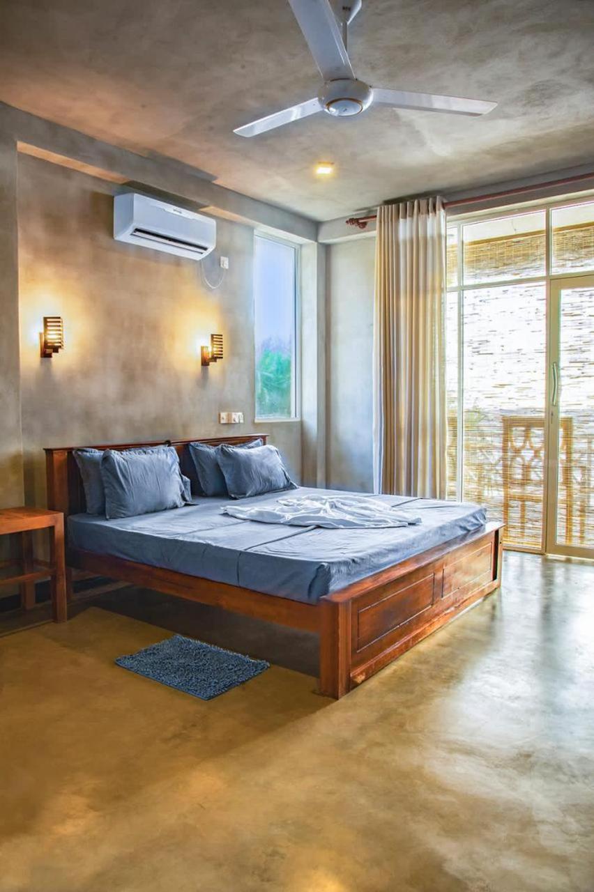 Deluxe Double Room with Balcony and Sea View photo 3