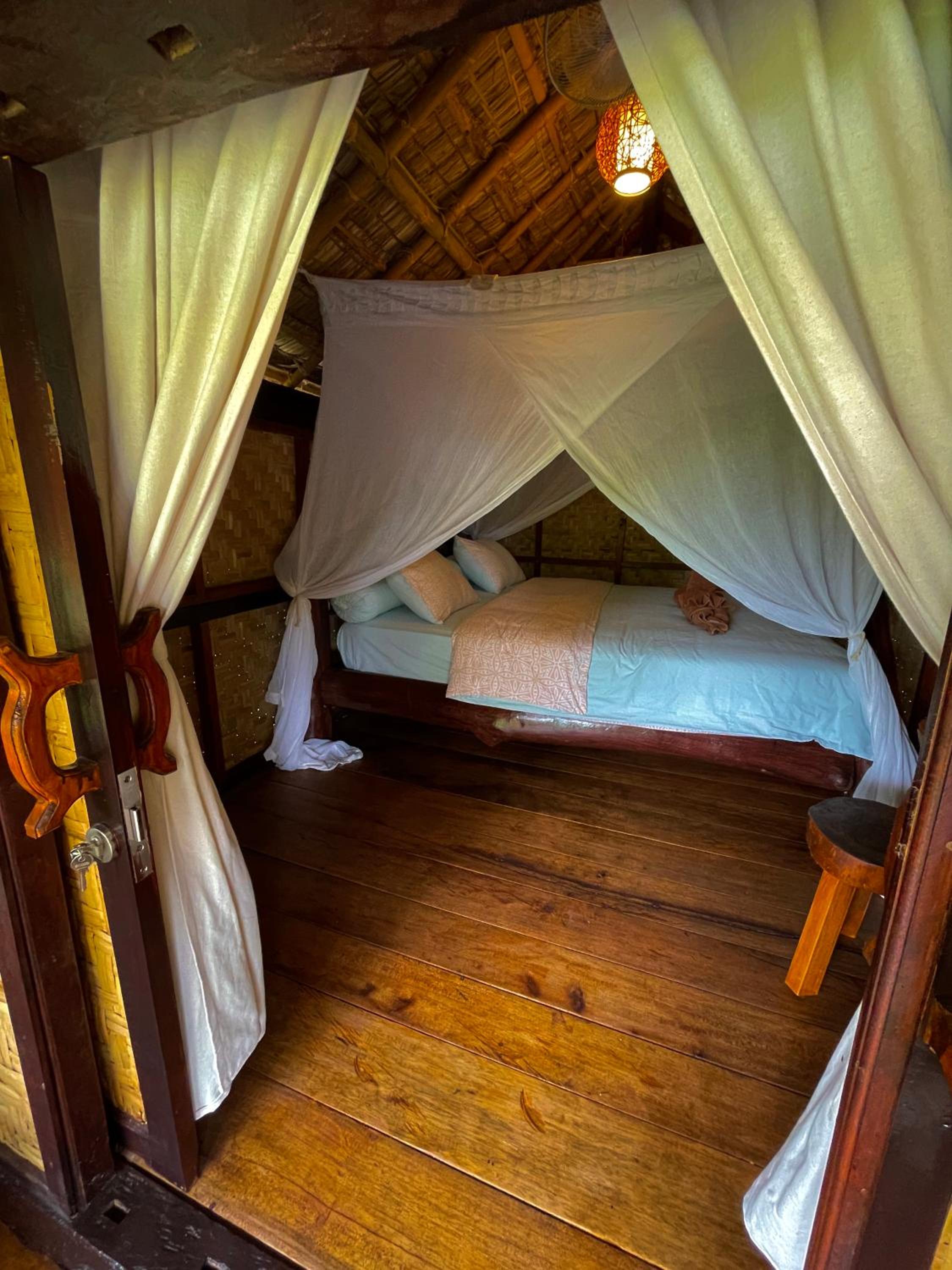 Queen Room with Balcony photo 1