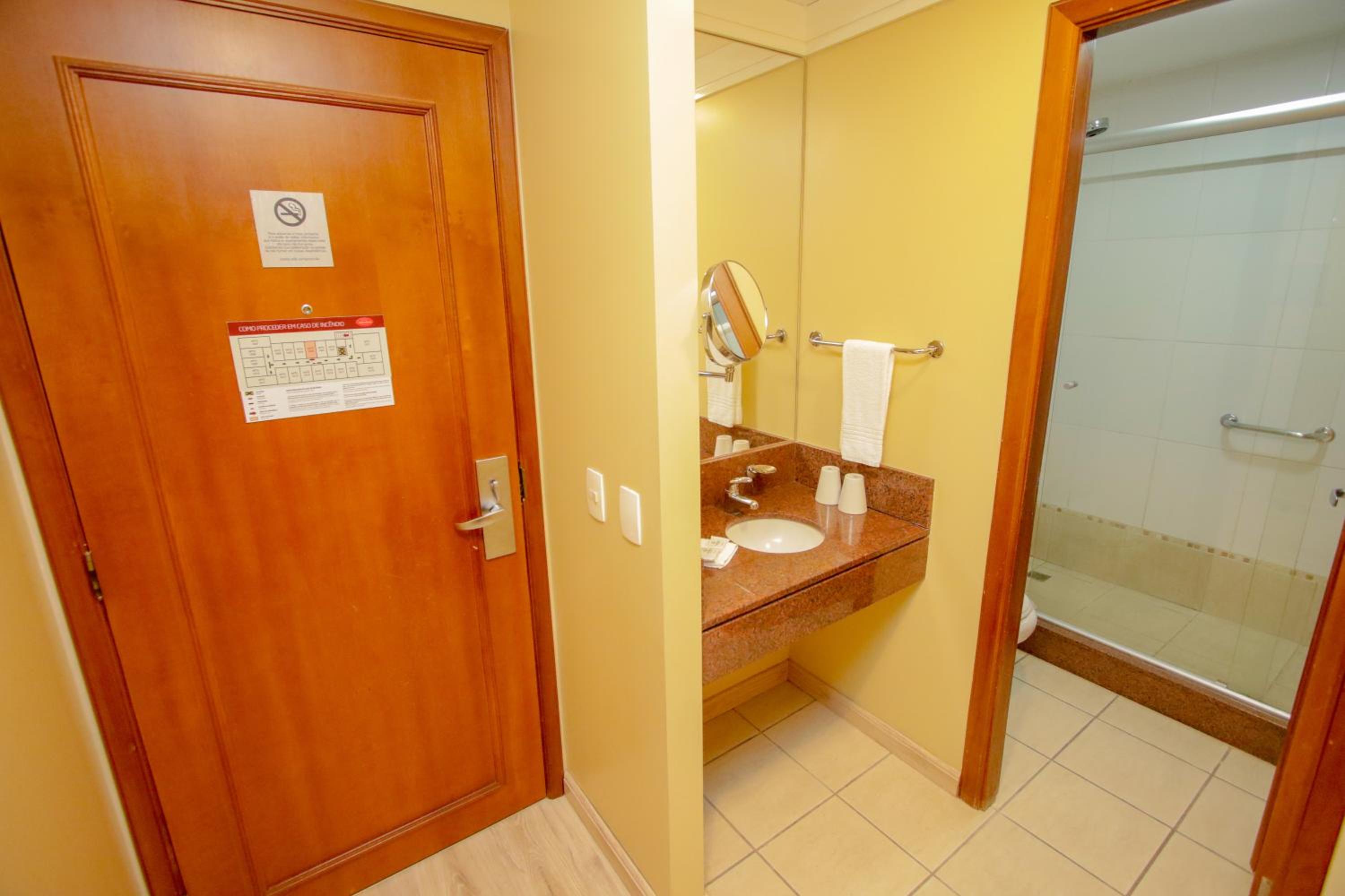 Apartment - Photo 6