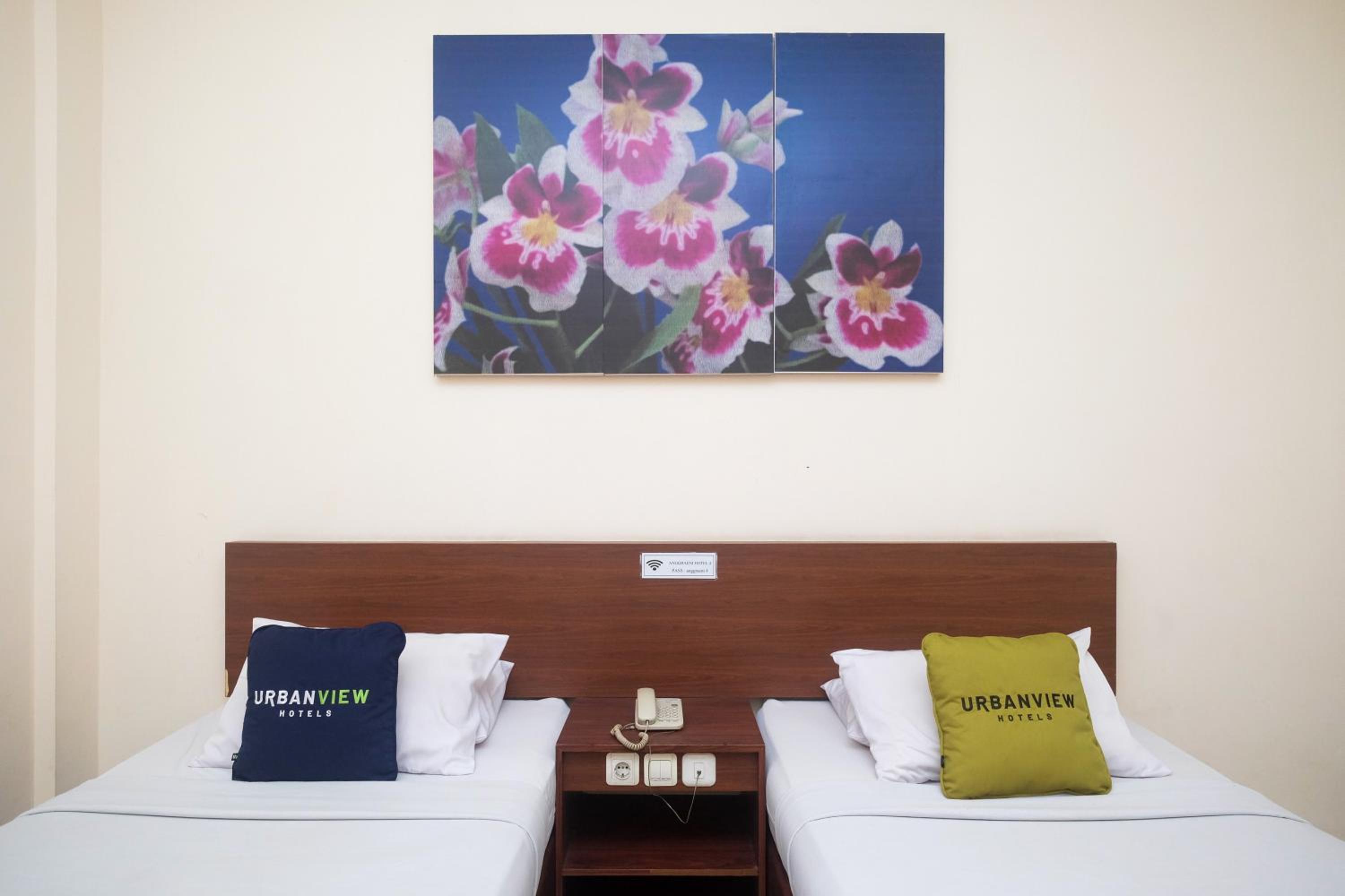 Twin Room - Photo 9