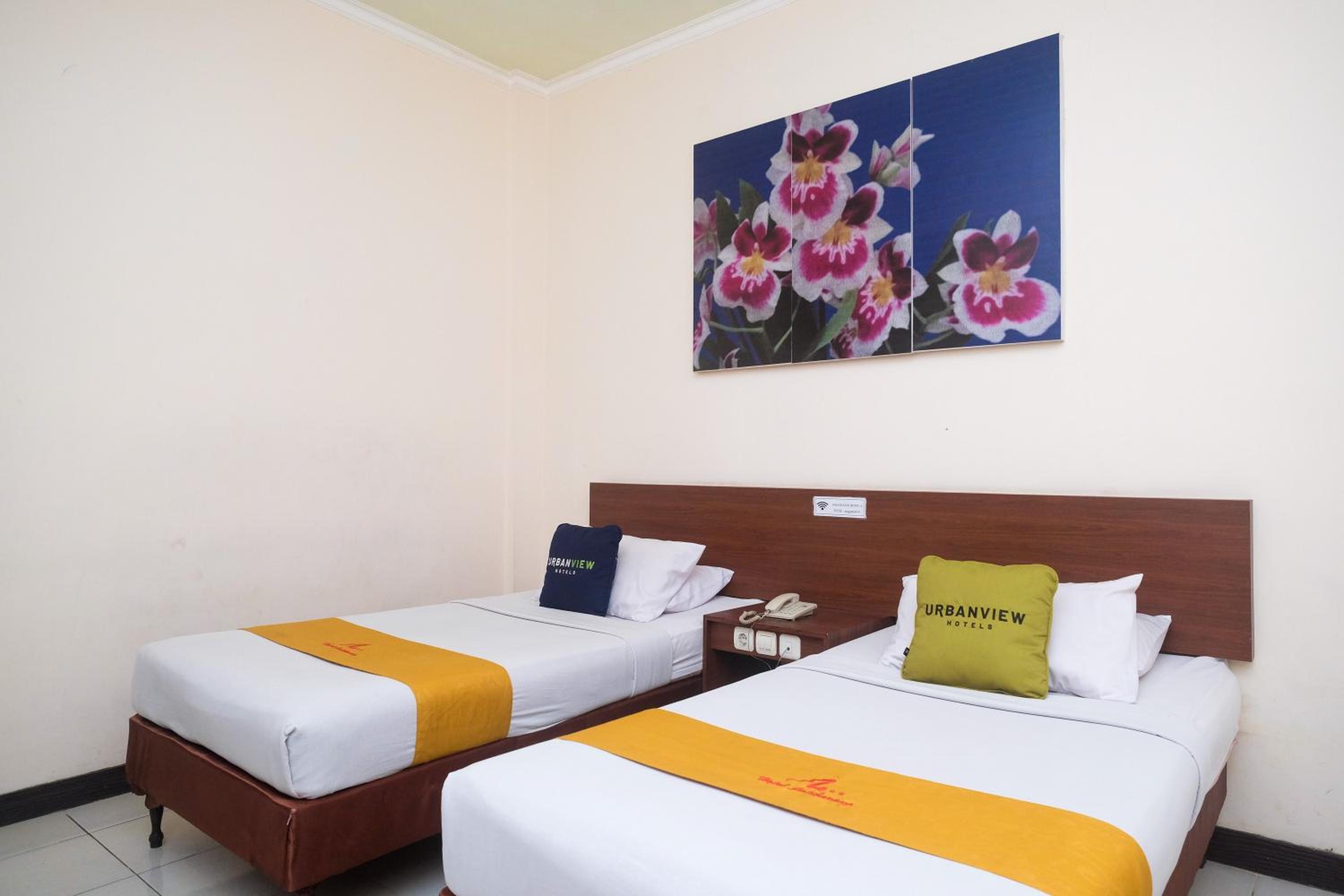 Twin Room - Photo 7