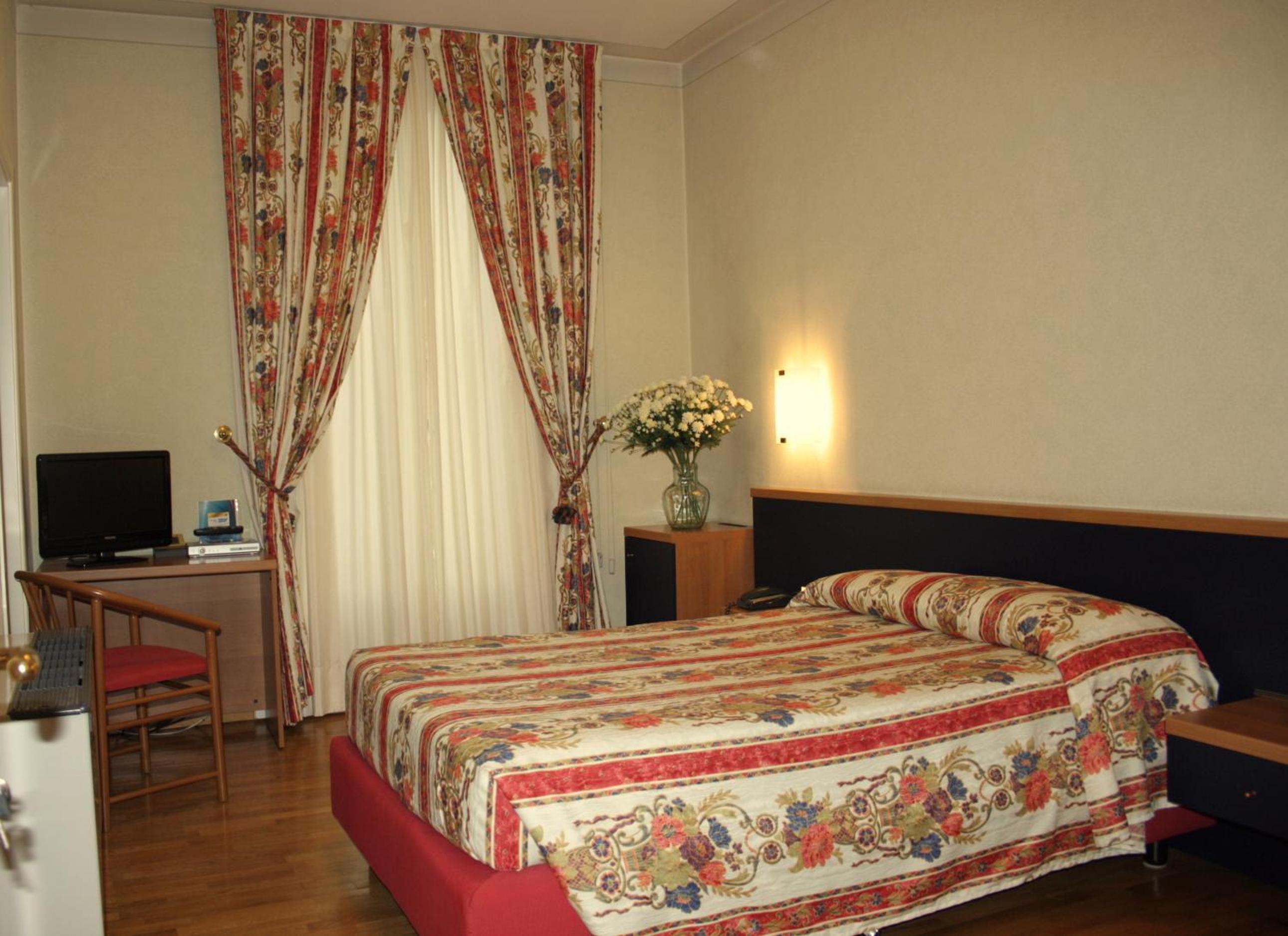Single Room with Terrace photo 2