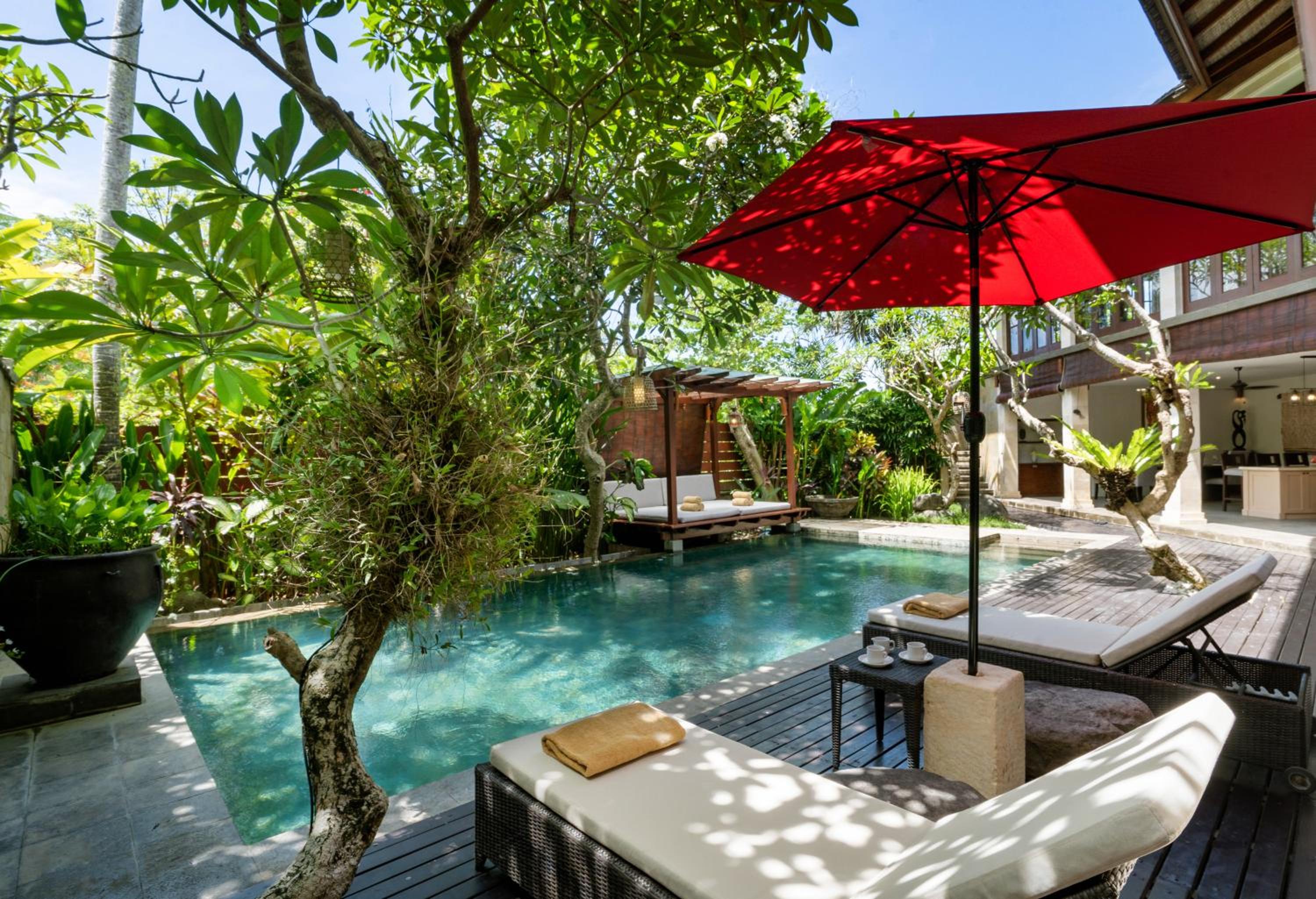Three-Bedroom Villa with Private Pool - Photo 21