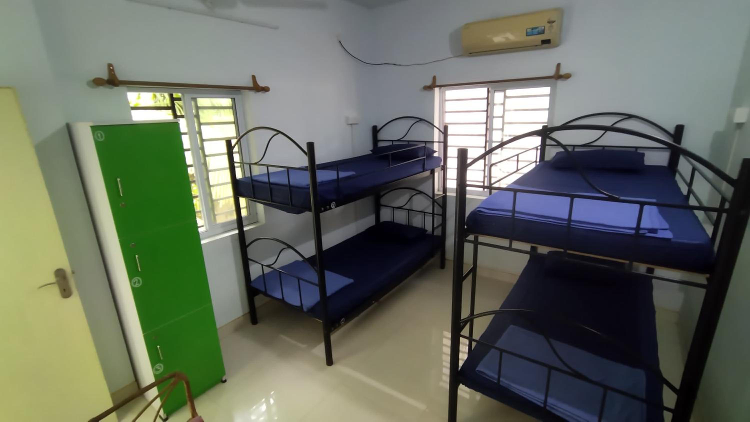 Bed In 4-Bed Female Dormitory Room photo 2
