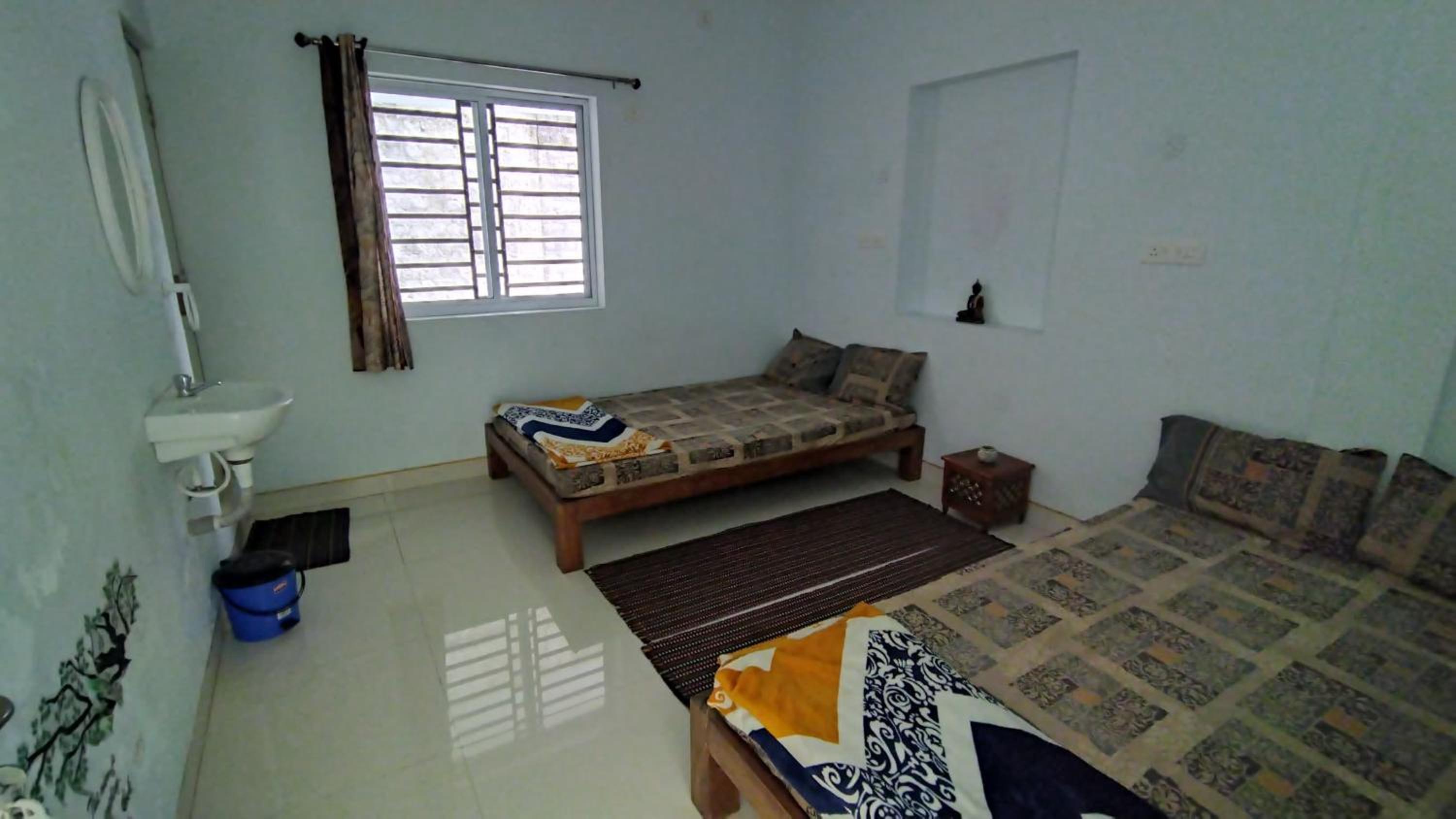 Deluxe Queen Room With Two Queen Beds photo 3