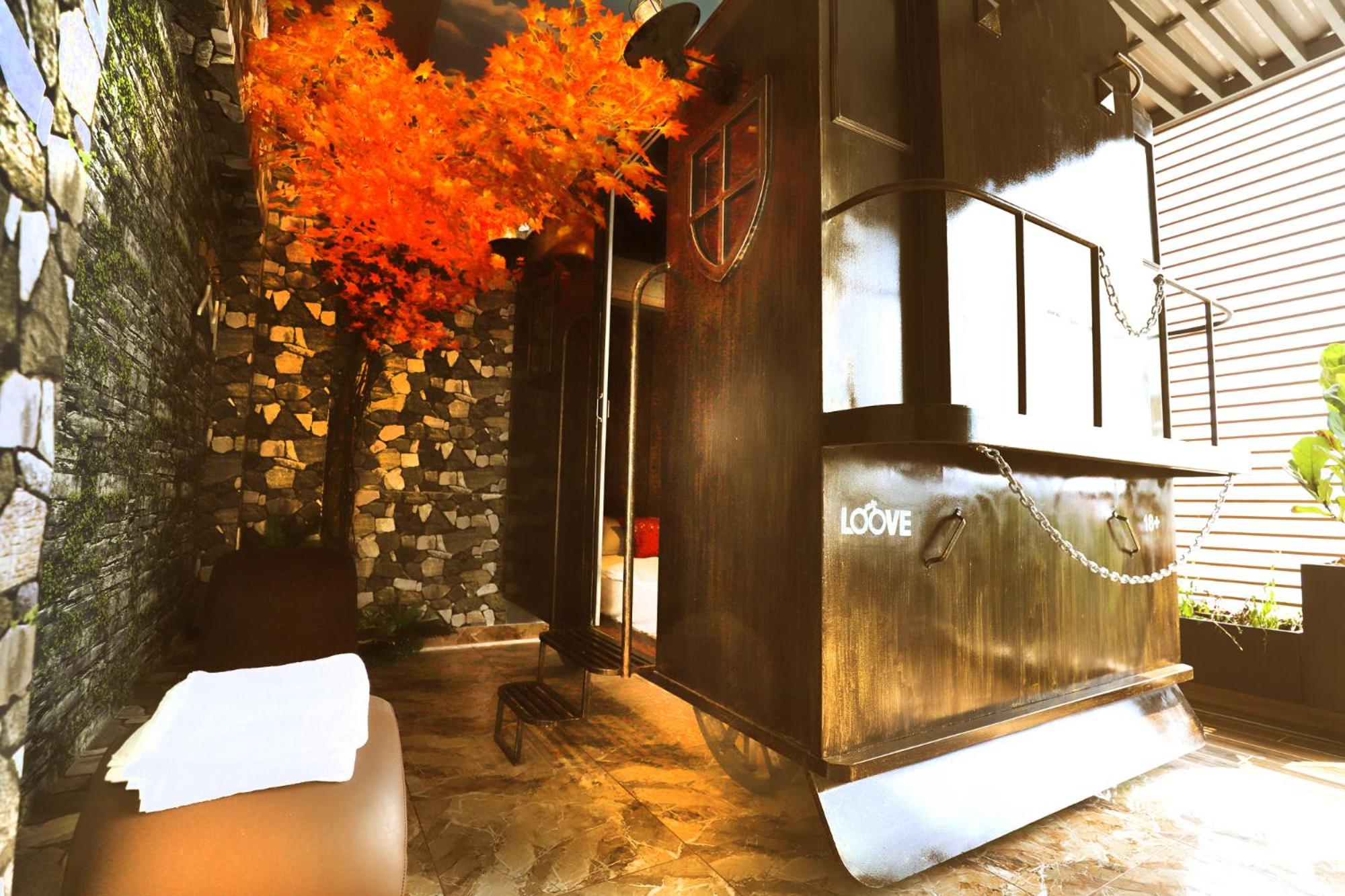 Suite with Spa Bath - Photo 3