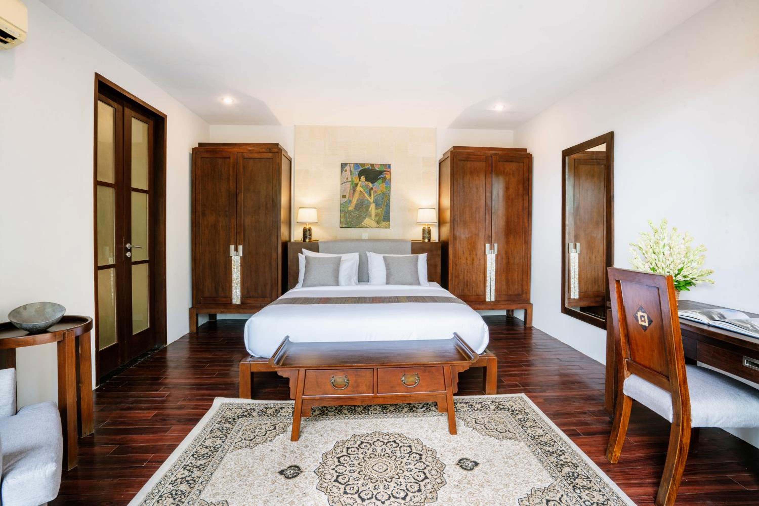 Three-Bedroom Villa with Private Pool - Photo 15