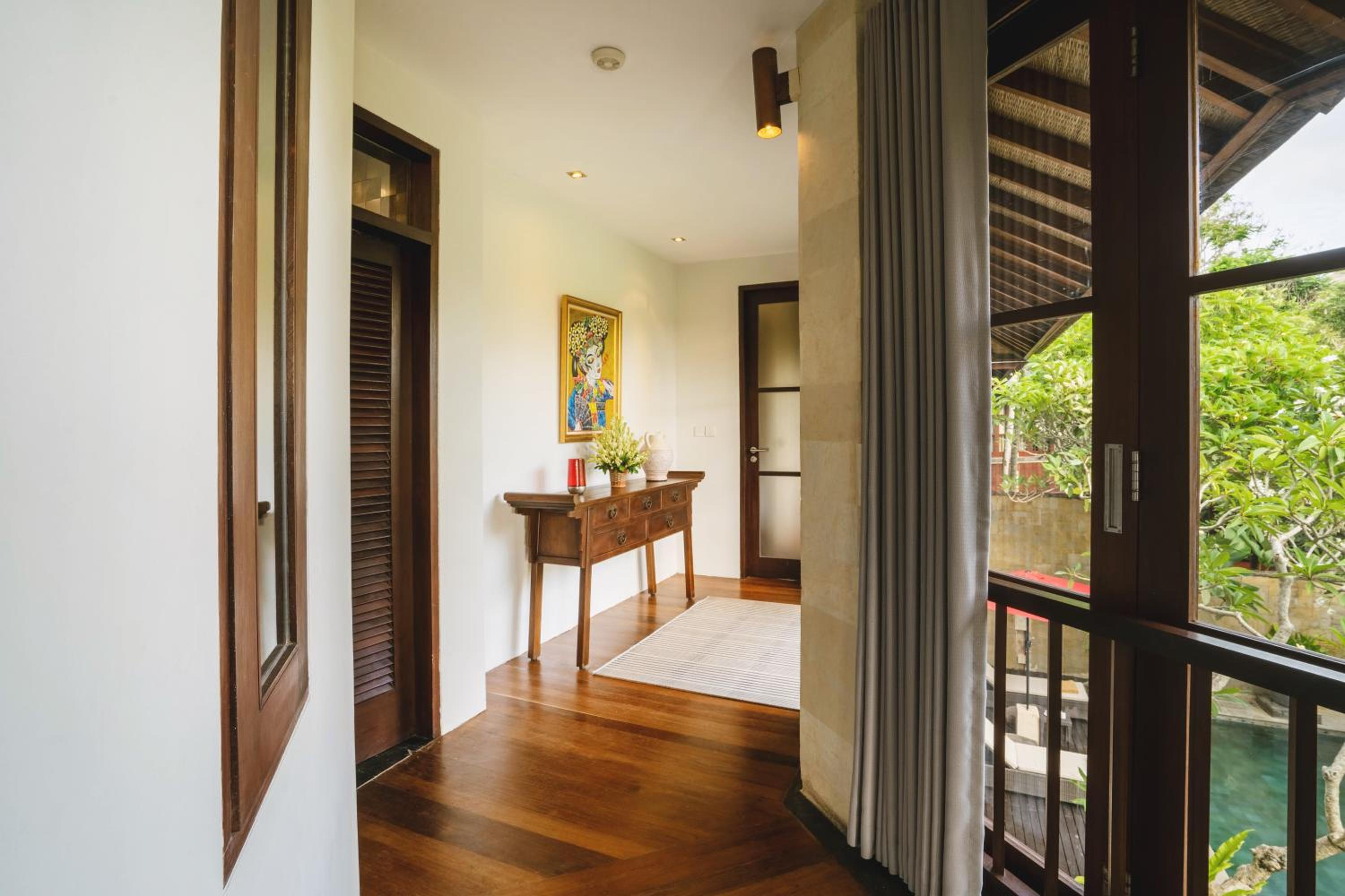 Three-Bedroom Villa with Private Pool - Photo 12