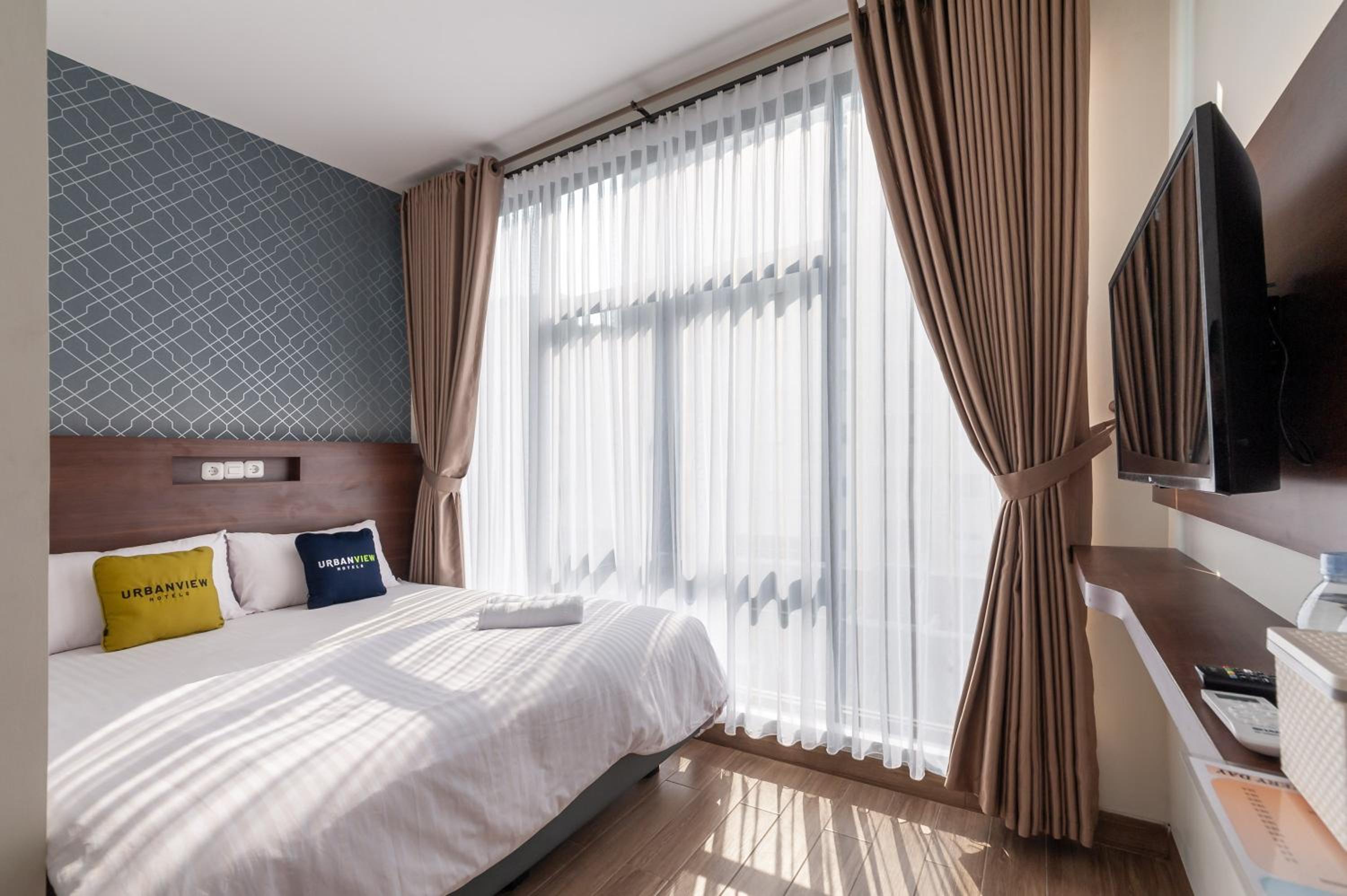 Deluxe Room - Photo 1