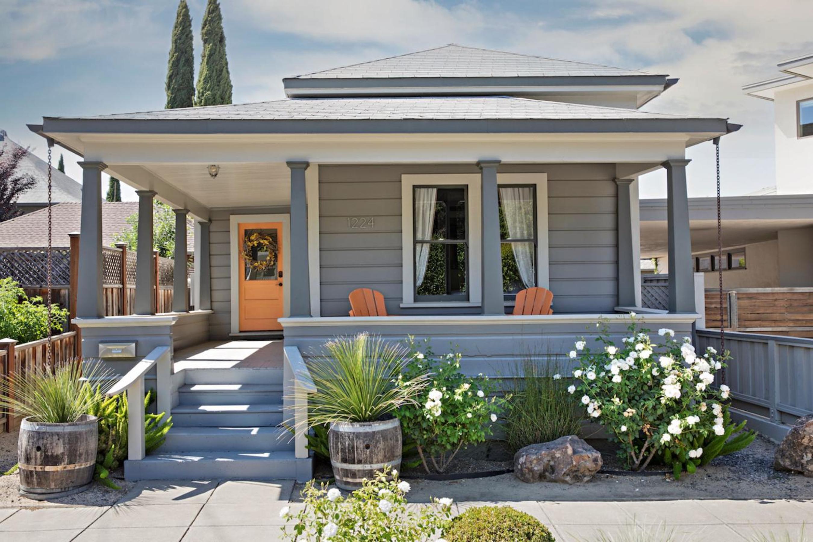 Two Bedroom Bungalow with Kitchen - Photo 11