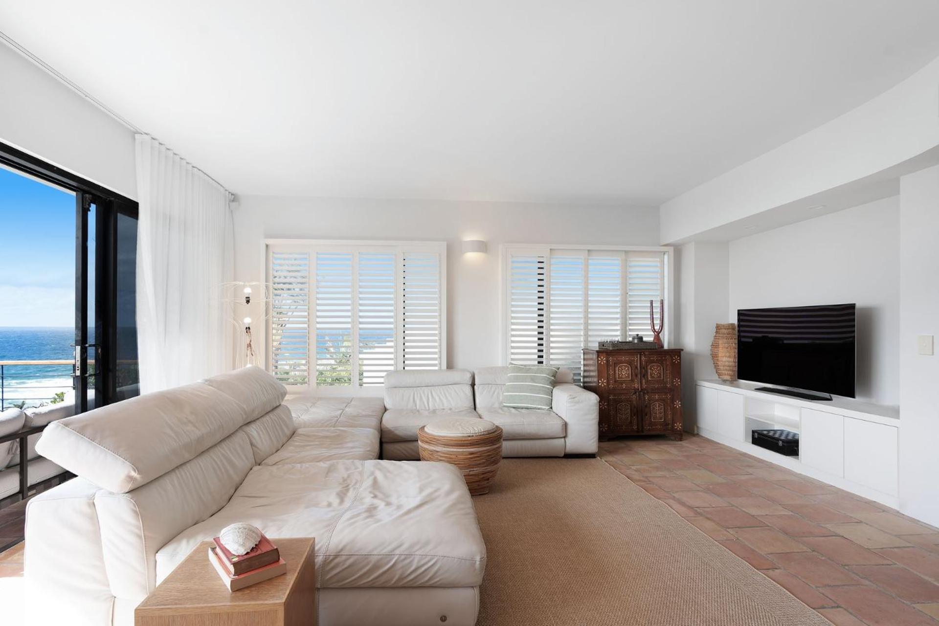 Four-Bedroom House photo 1