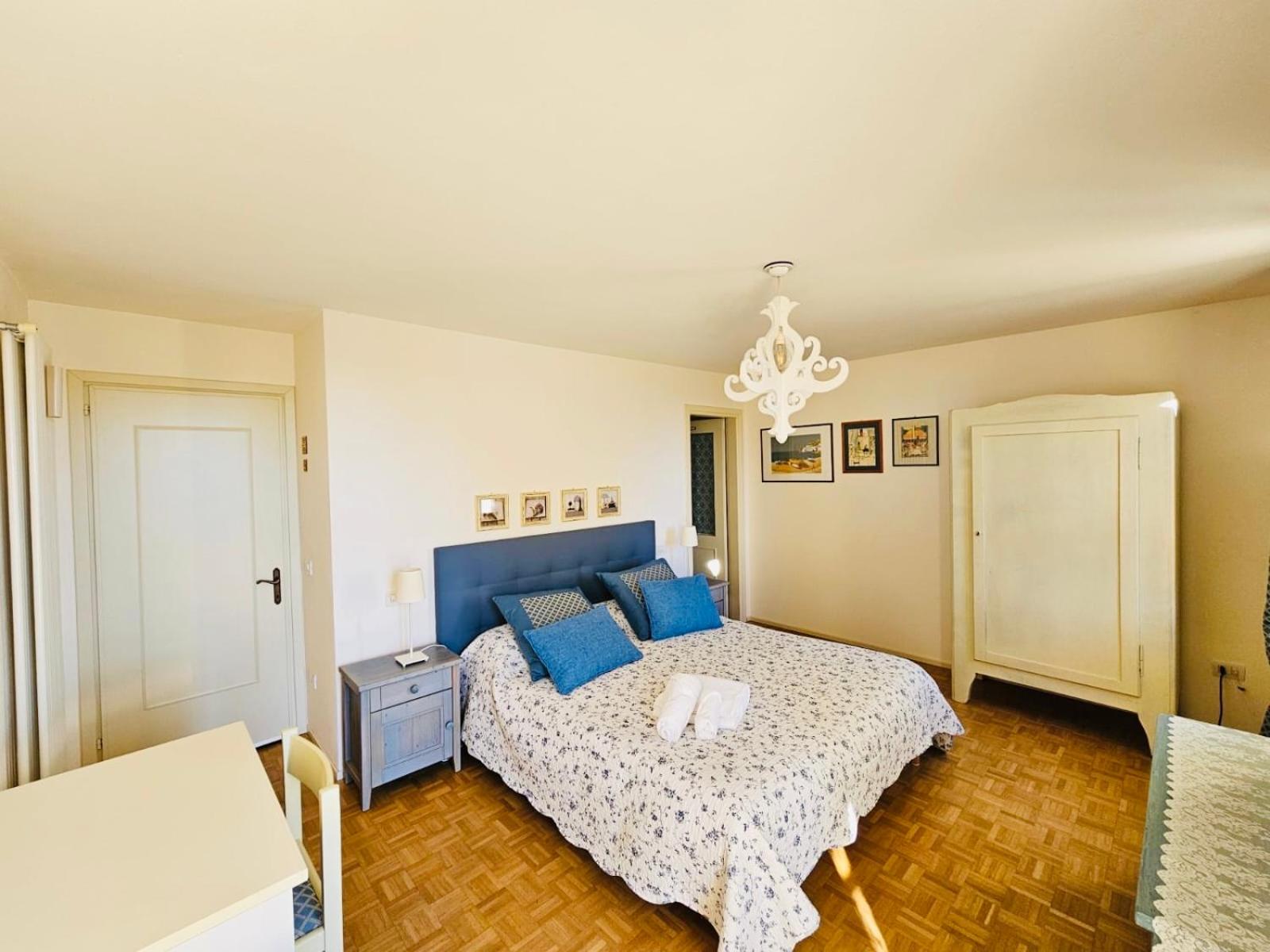 Deluxe Double Room With Balcony photo 1