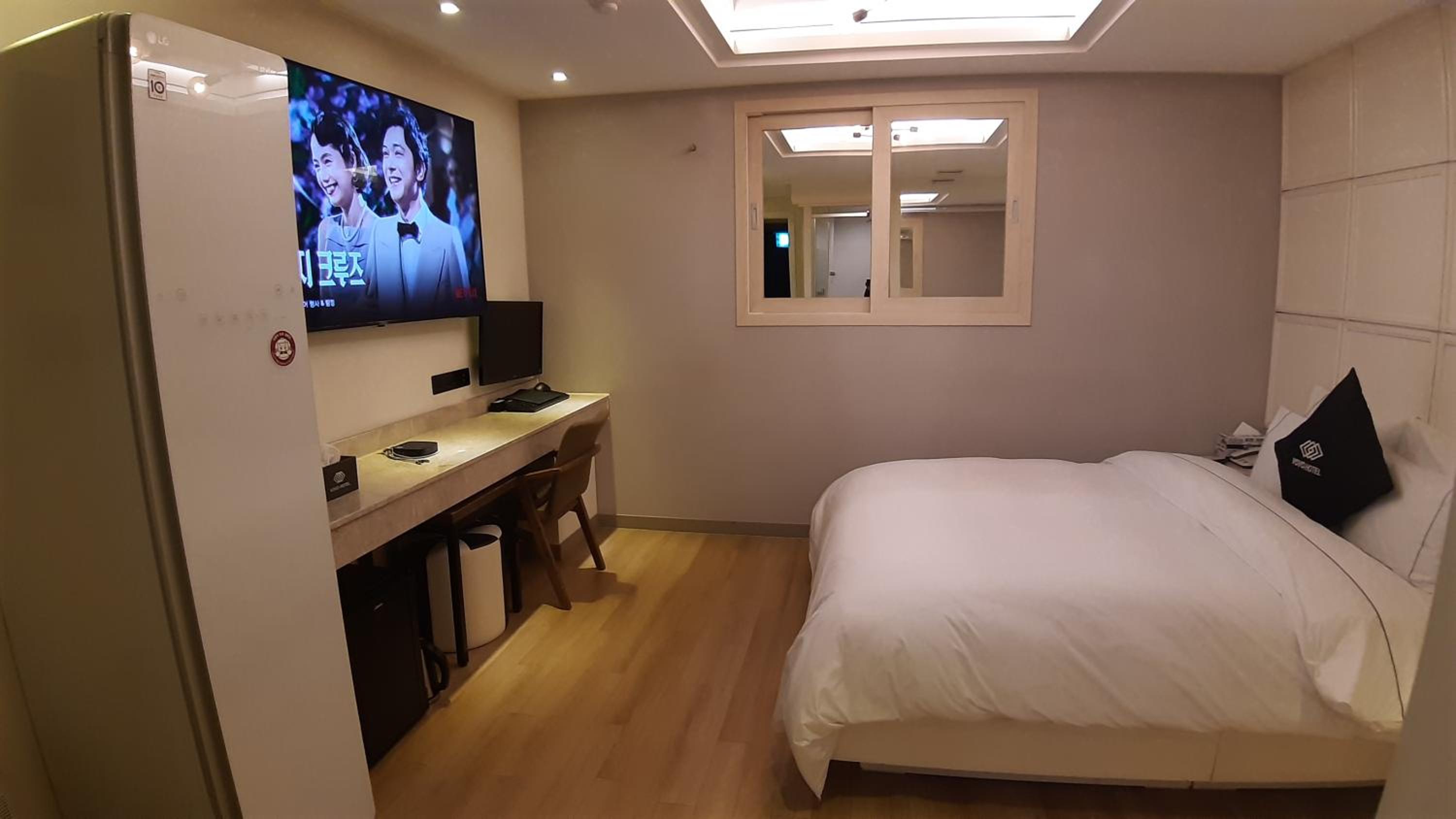 Double Room - Photo 3