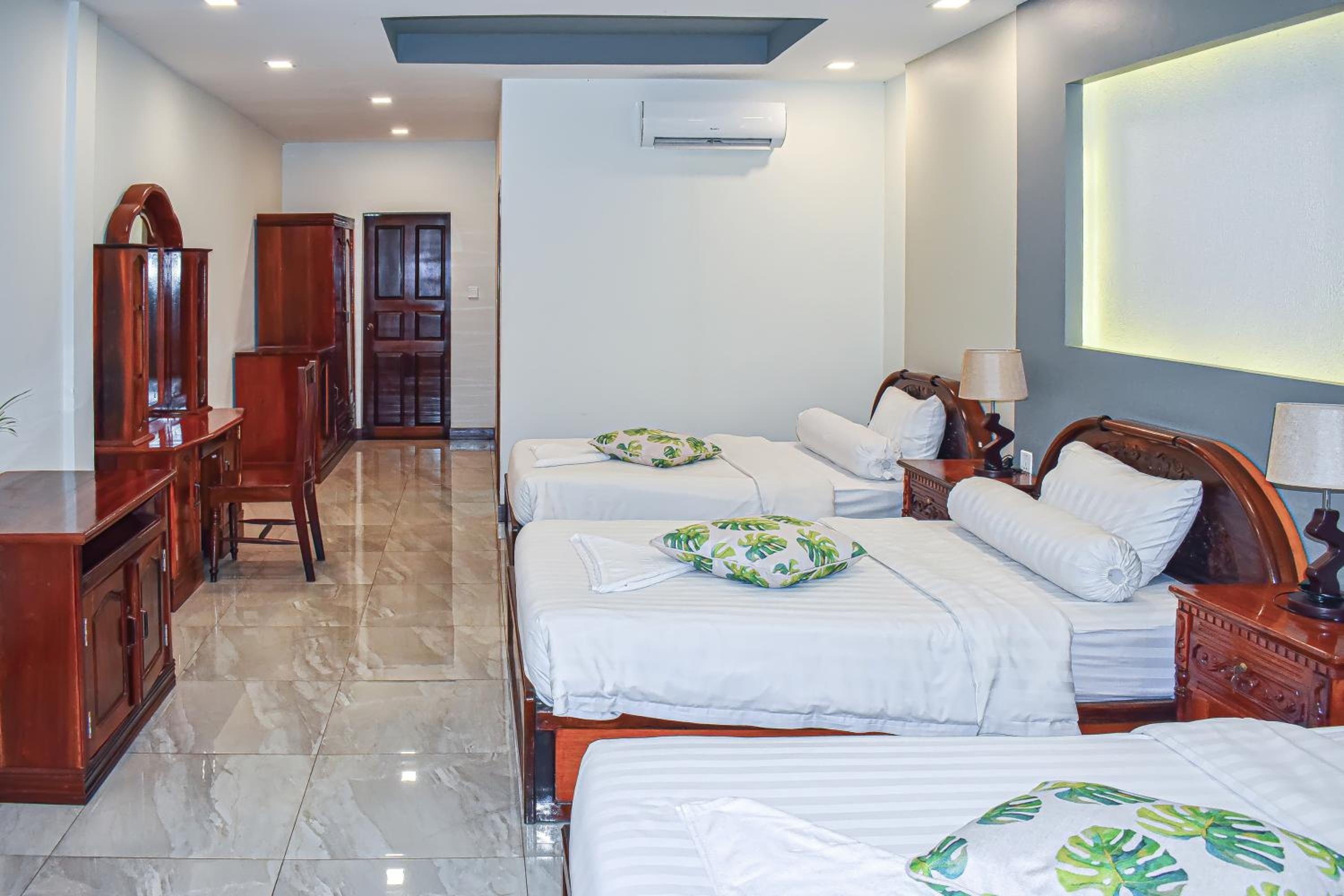 Standard Triple Room - Photo 1