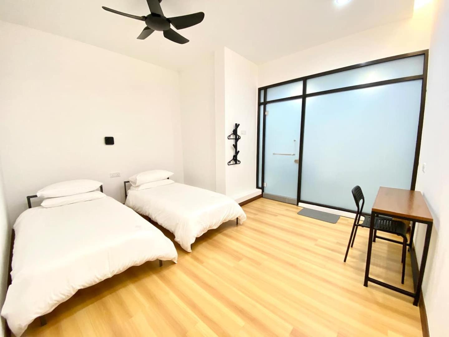 Deluxe Double or Twin Room photo 2
