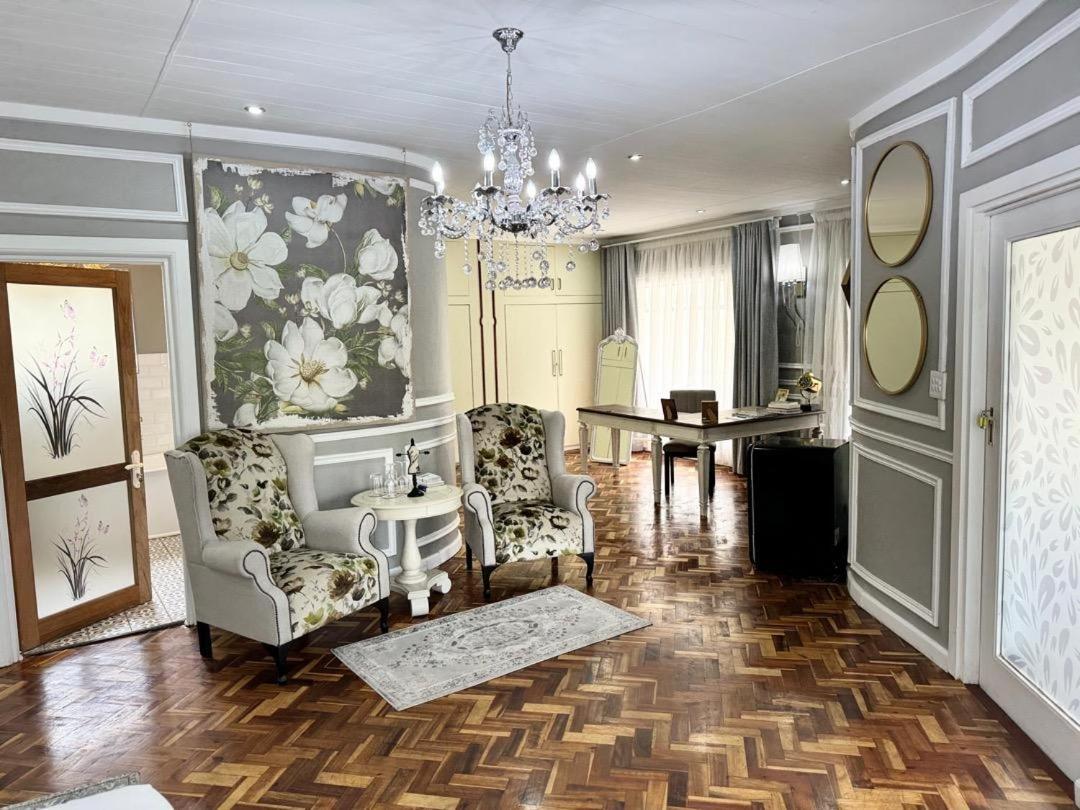 Presidential King Room photo 1