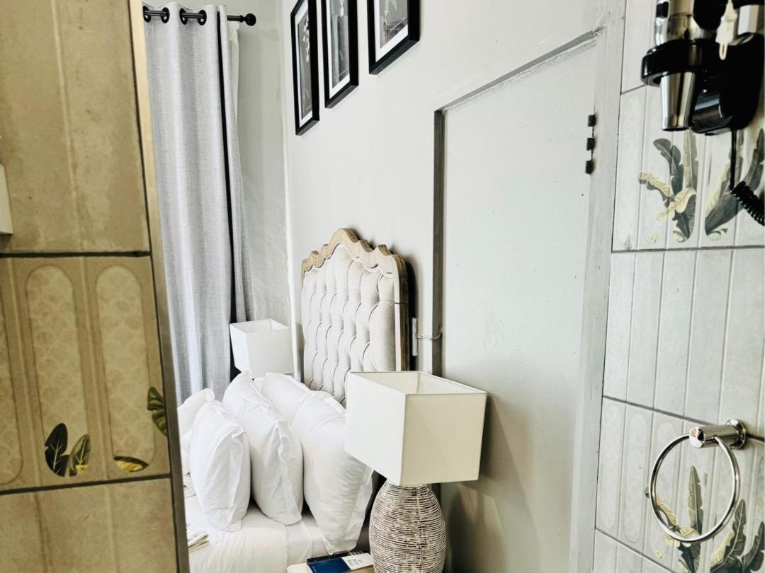 Premium Queen Room photo 1