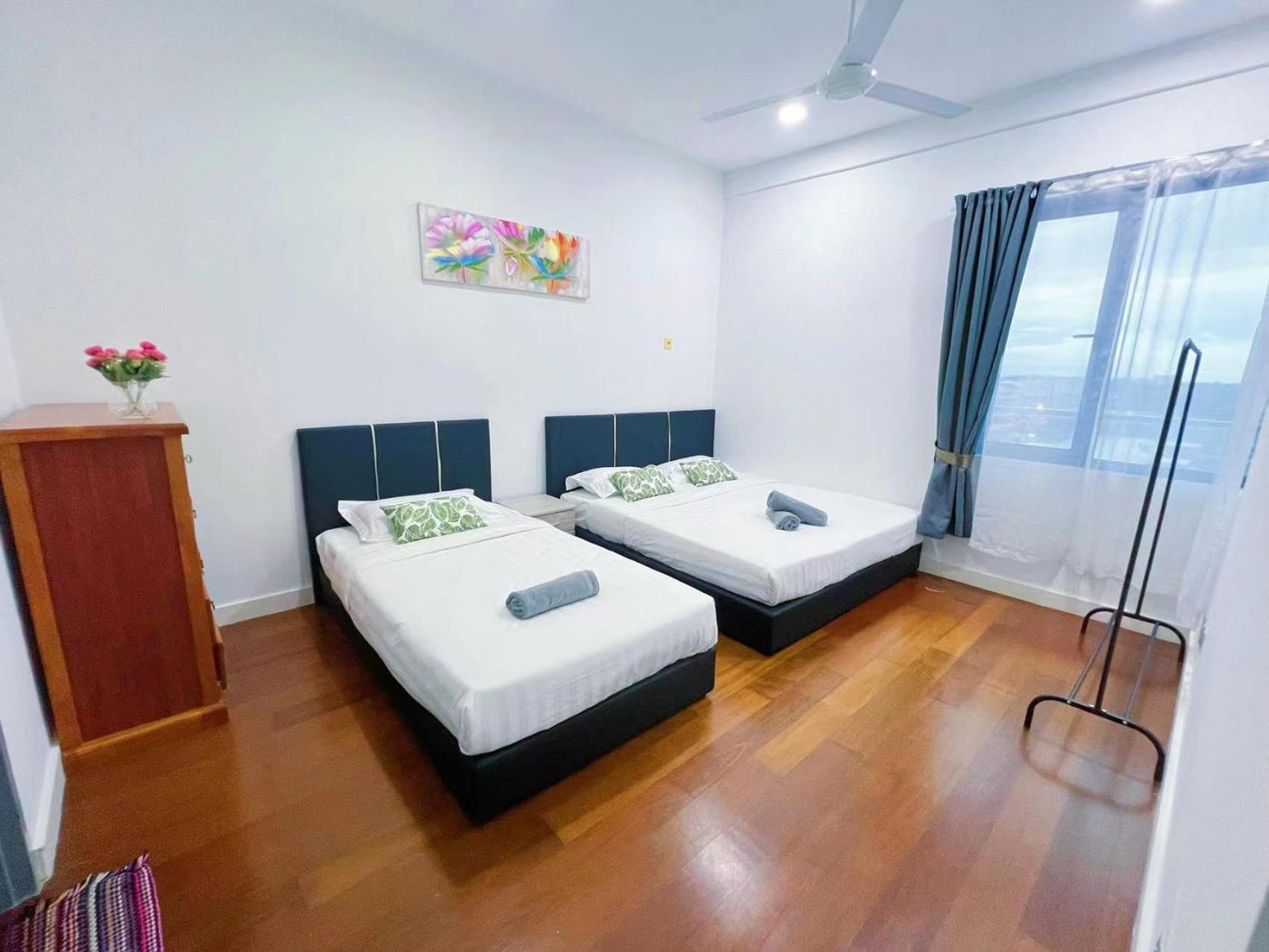 Three-Bedroom Suite photo 3