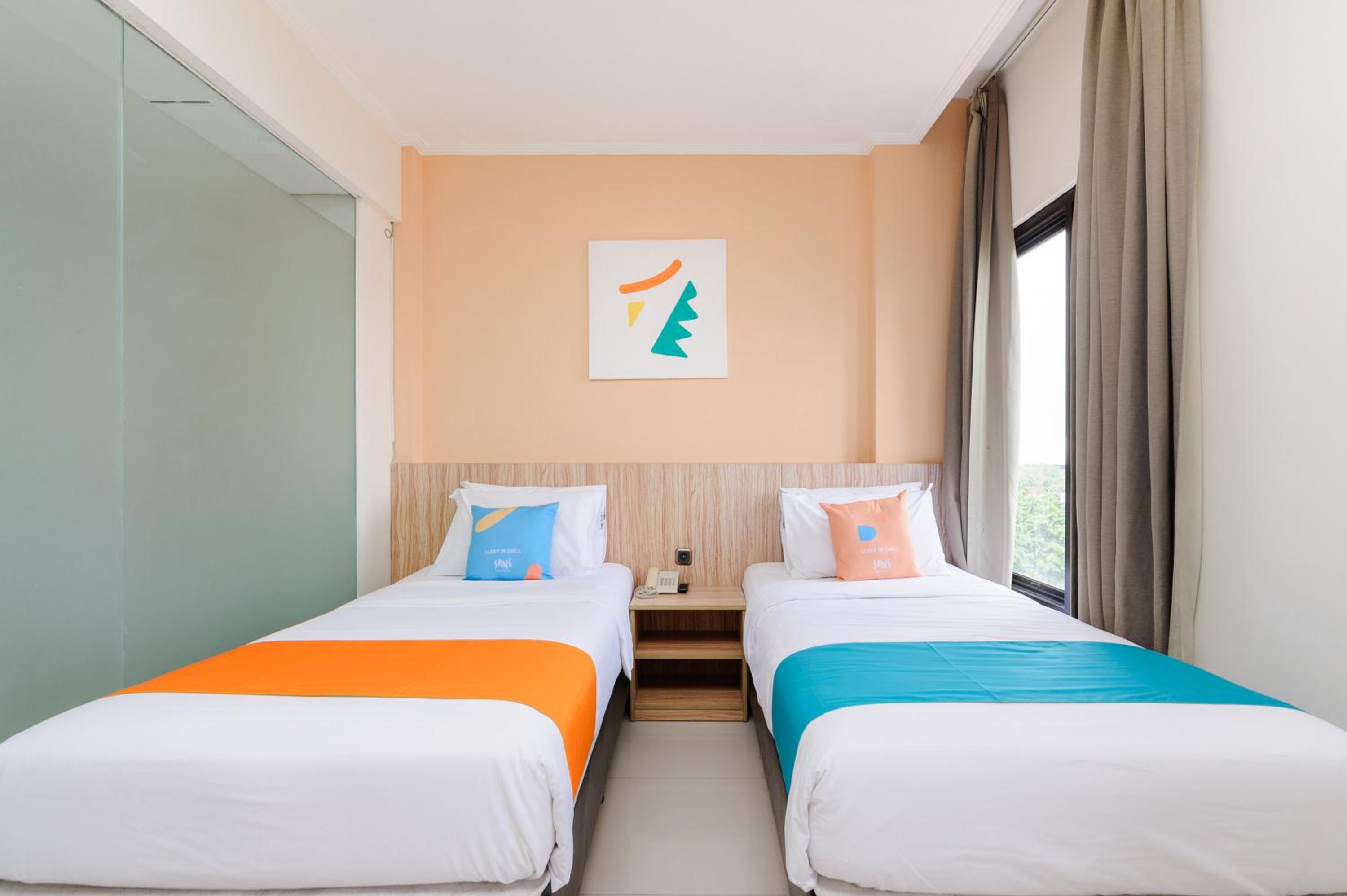Deluxe Twin Room - Photo 11