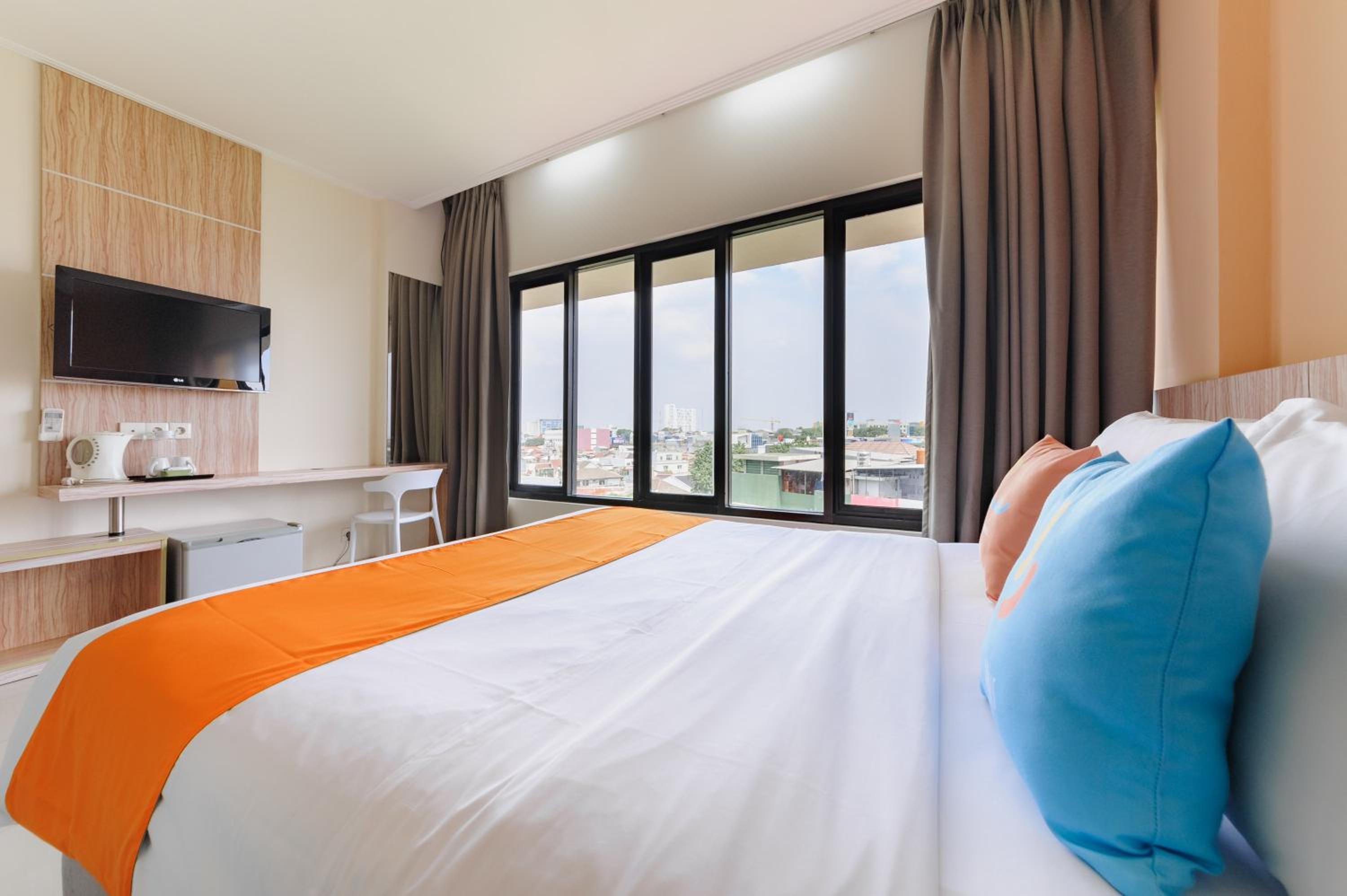Deluxe Room - Photo 6