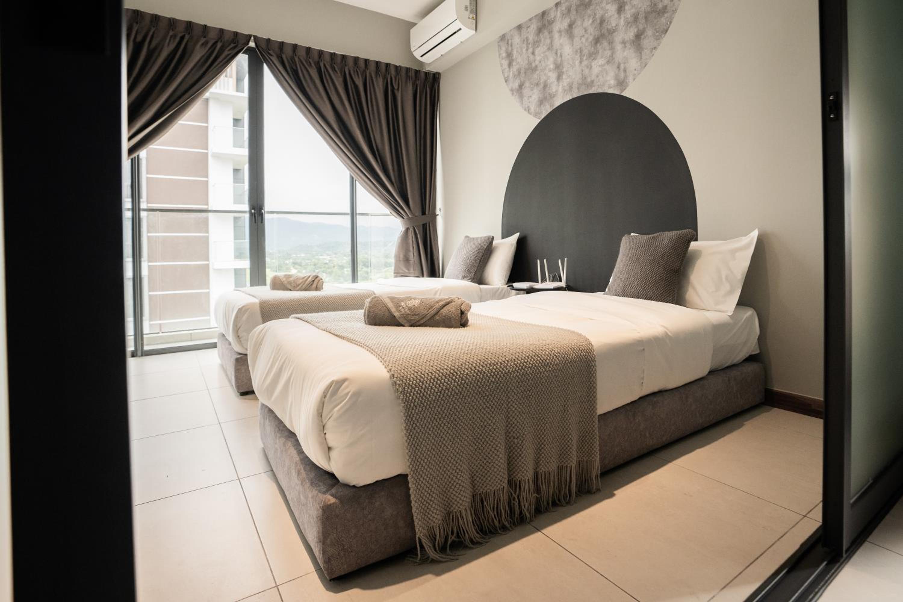 Deluxe Quadruple Room