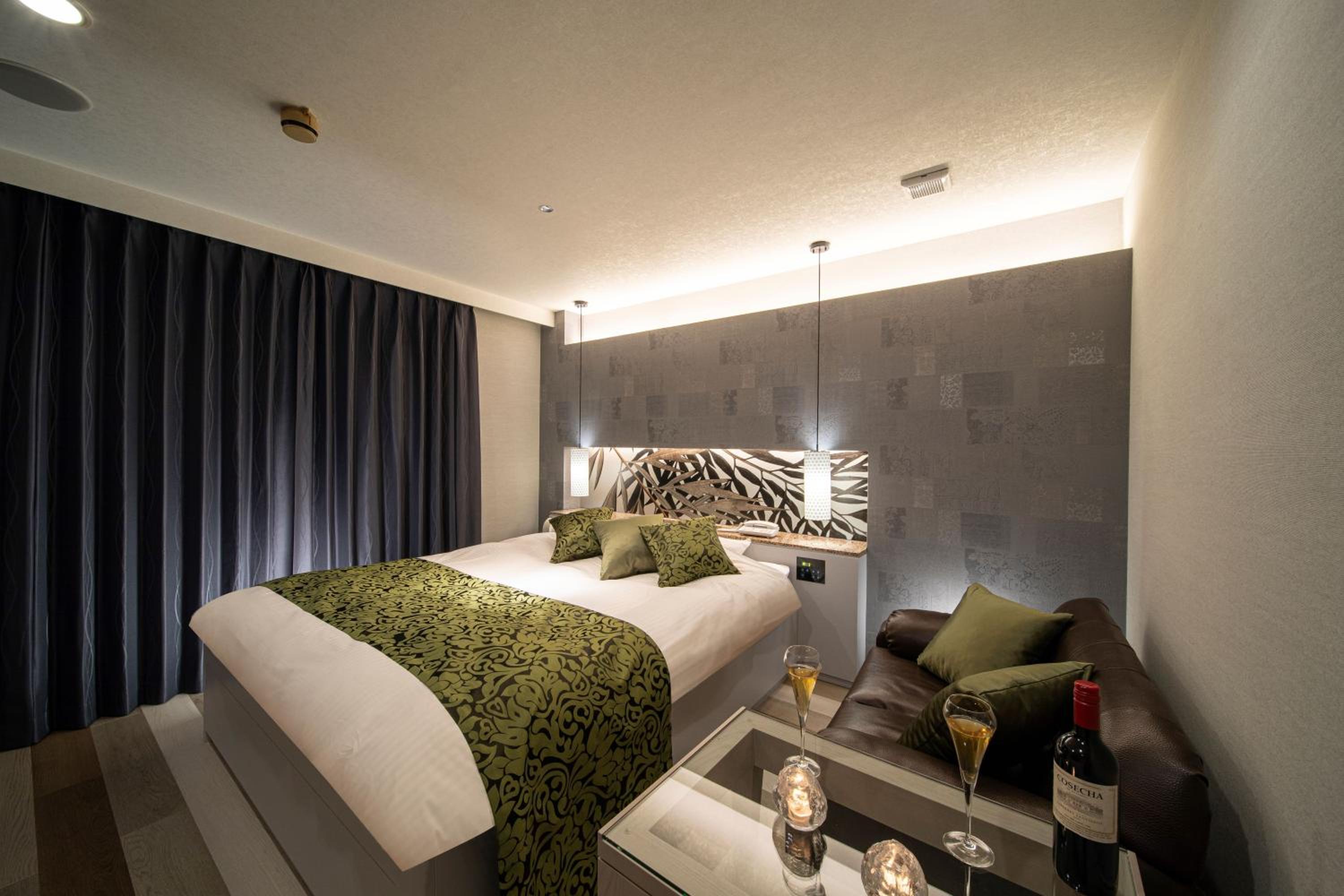 Standard Double Room - Photo 26