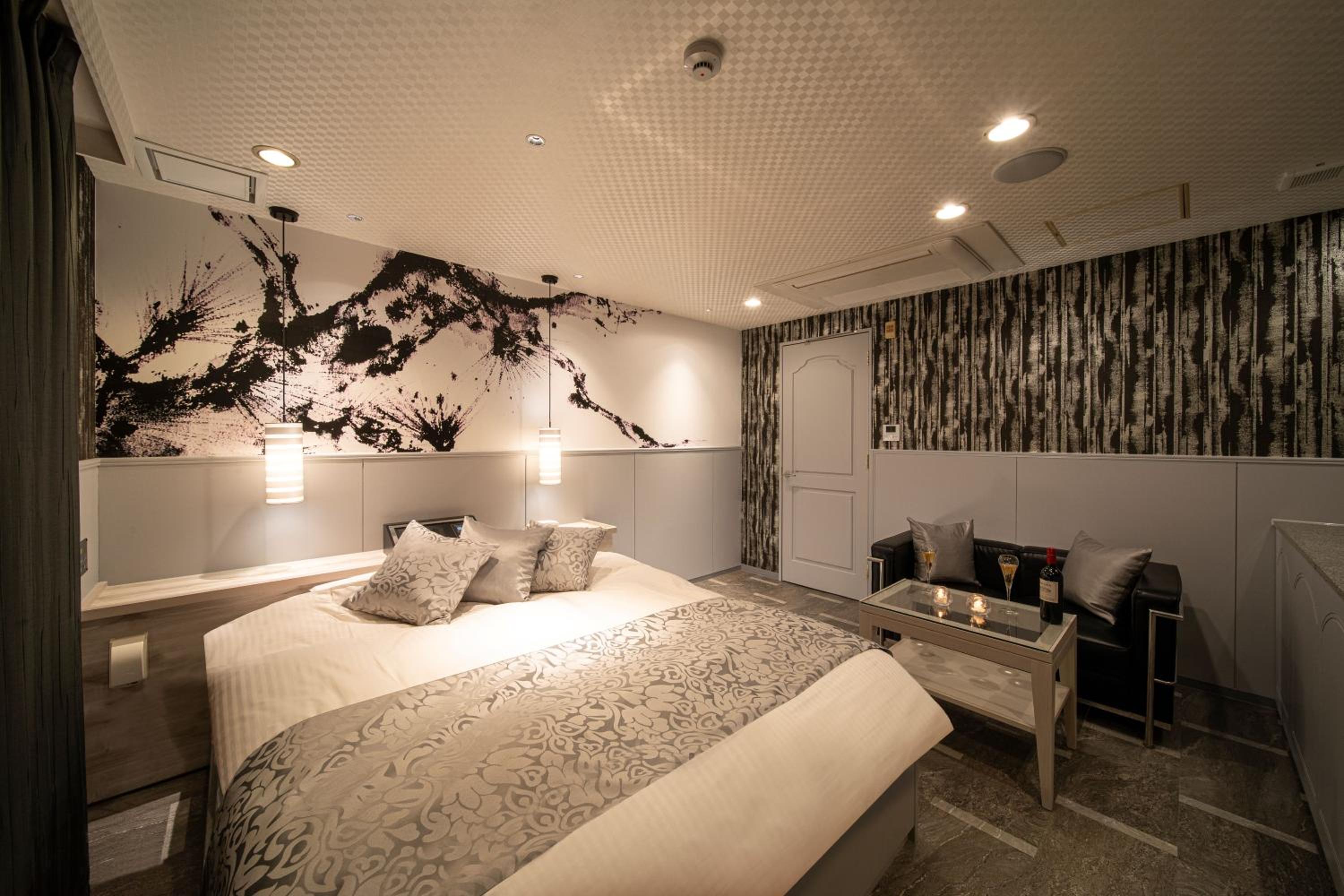 Standard Double Room - Photo 28