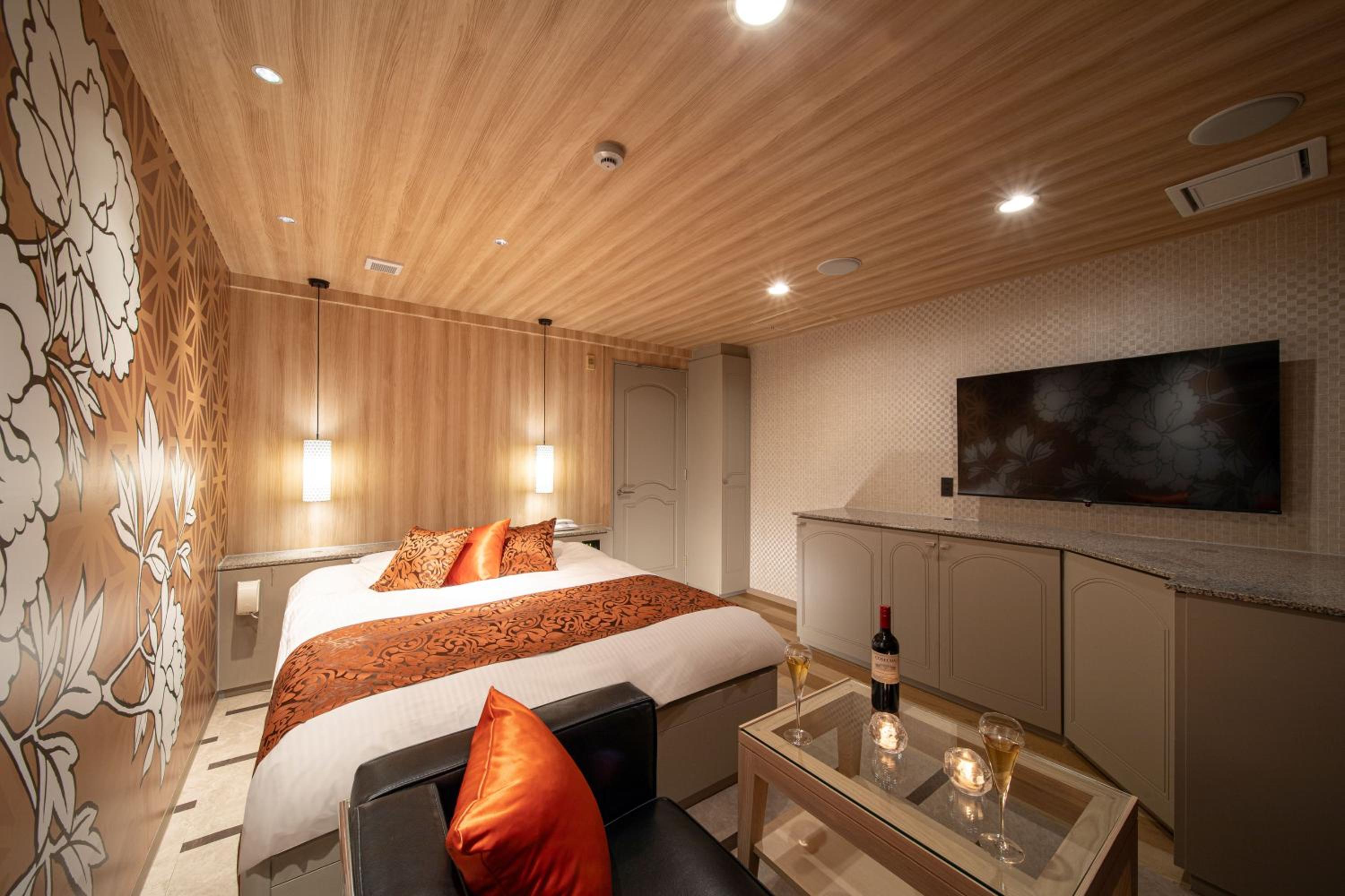 Standard Double Room - Photo 27