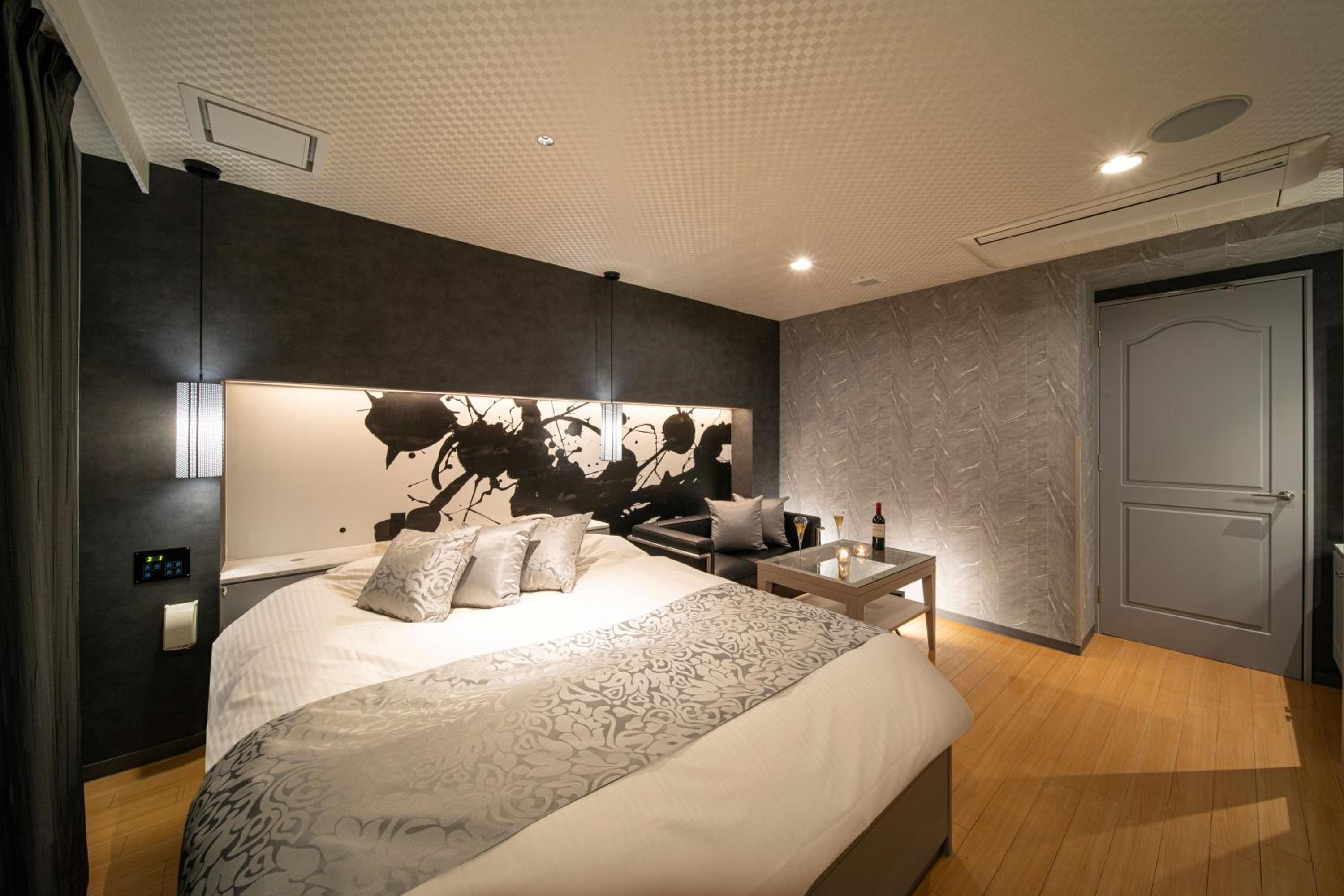 Standard Double Room - Photo 7