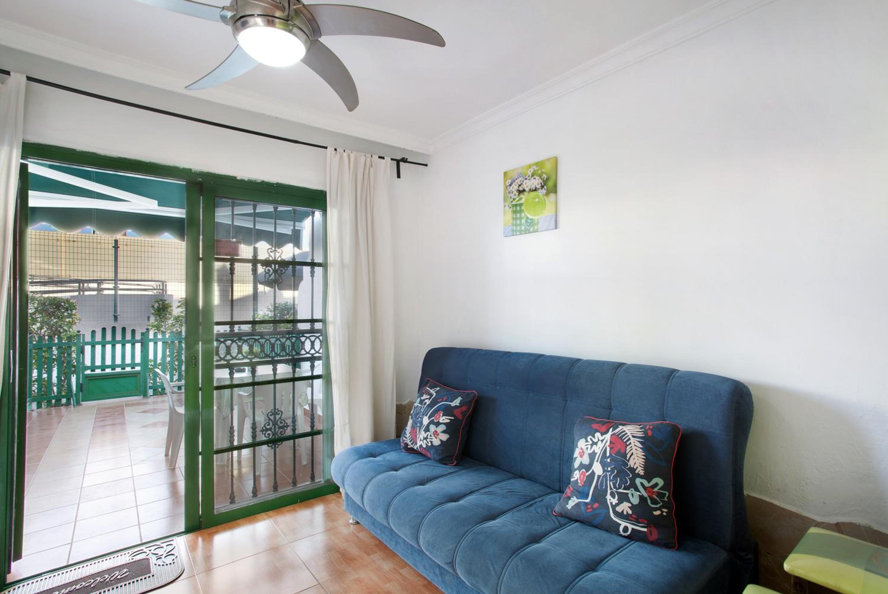 Apartamento de un dormitorio superior con balcón