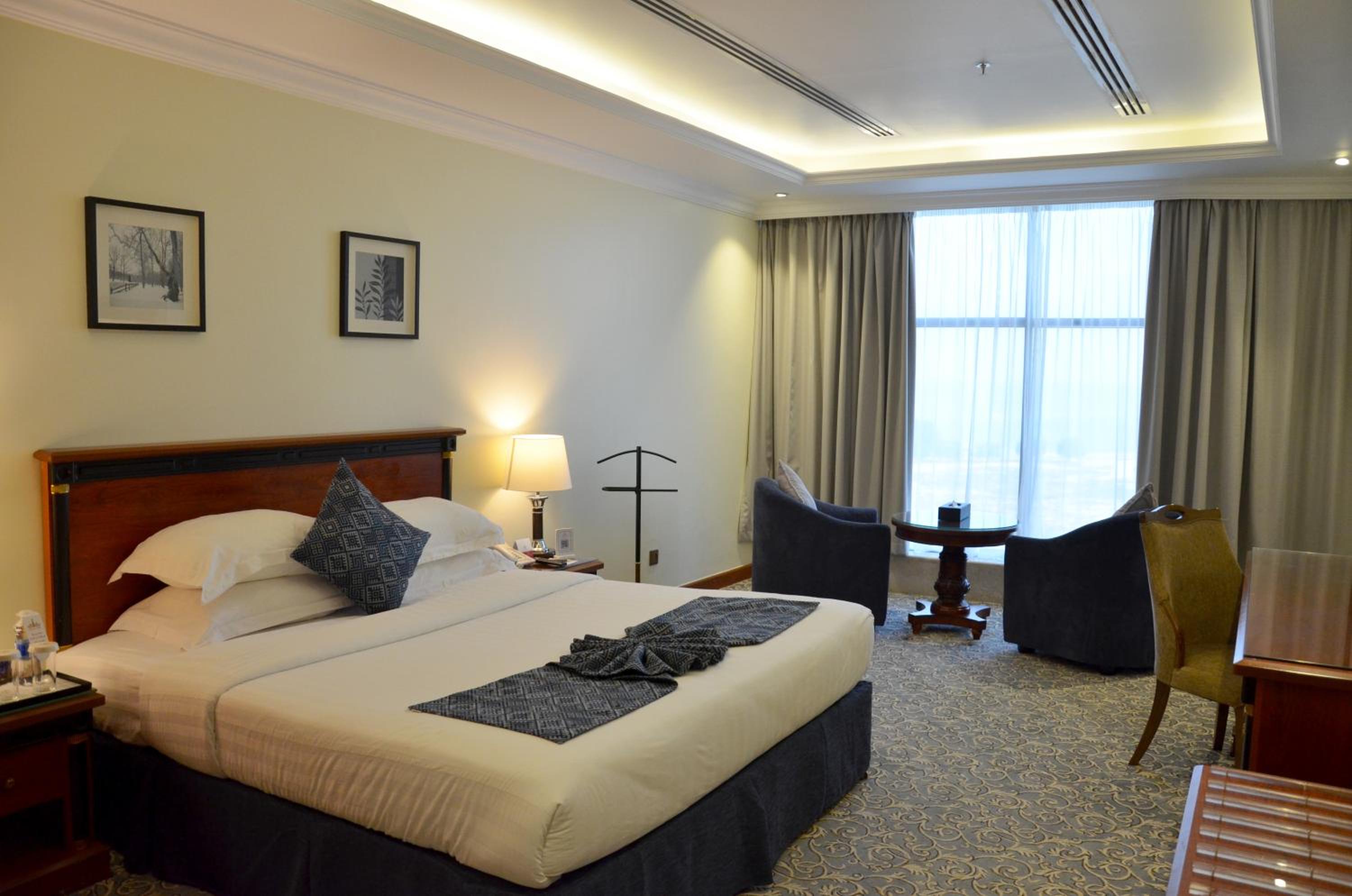 King Suite with Ocean View photo 1