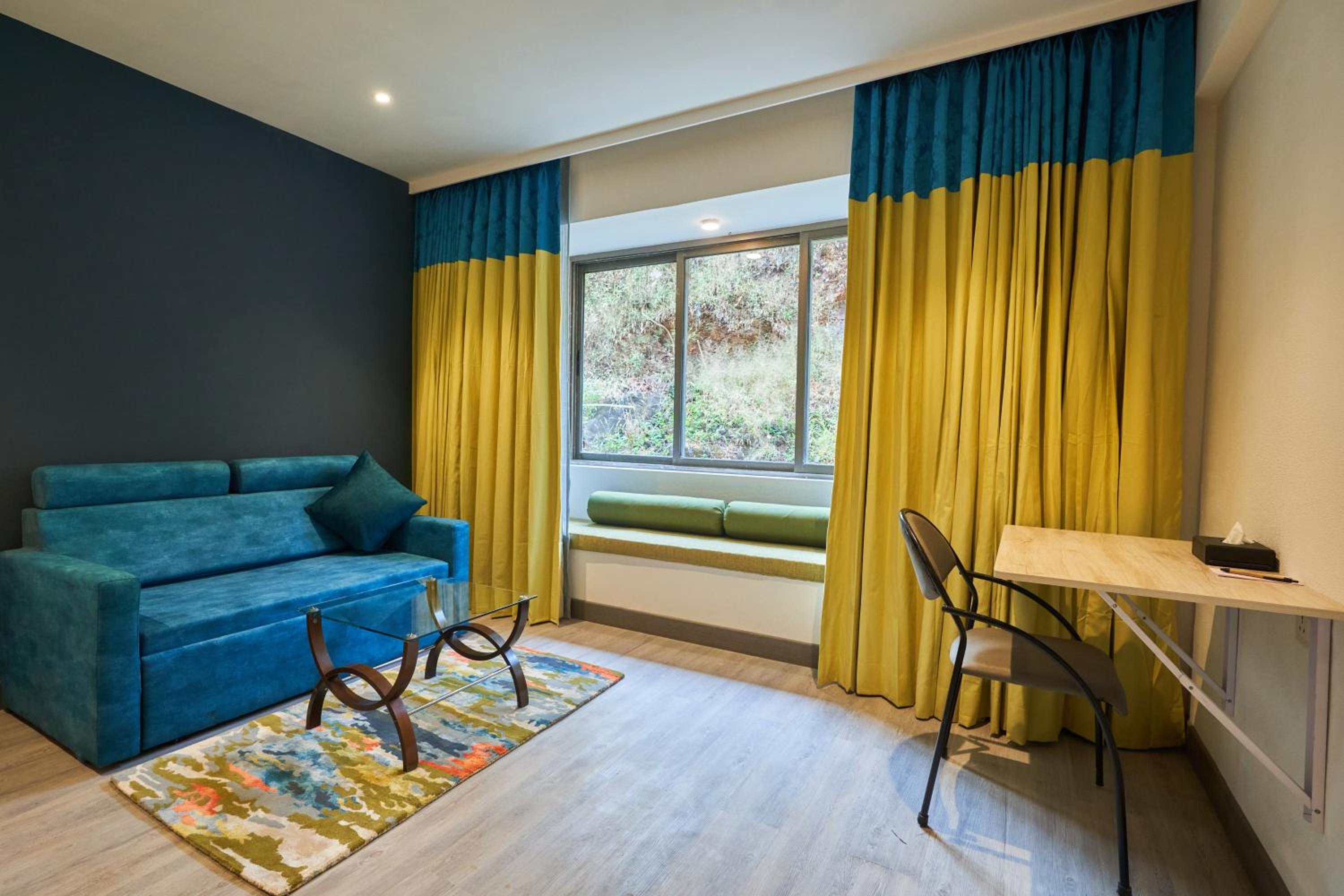 Deluxe Room - Photo 7