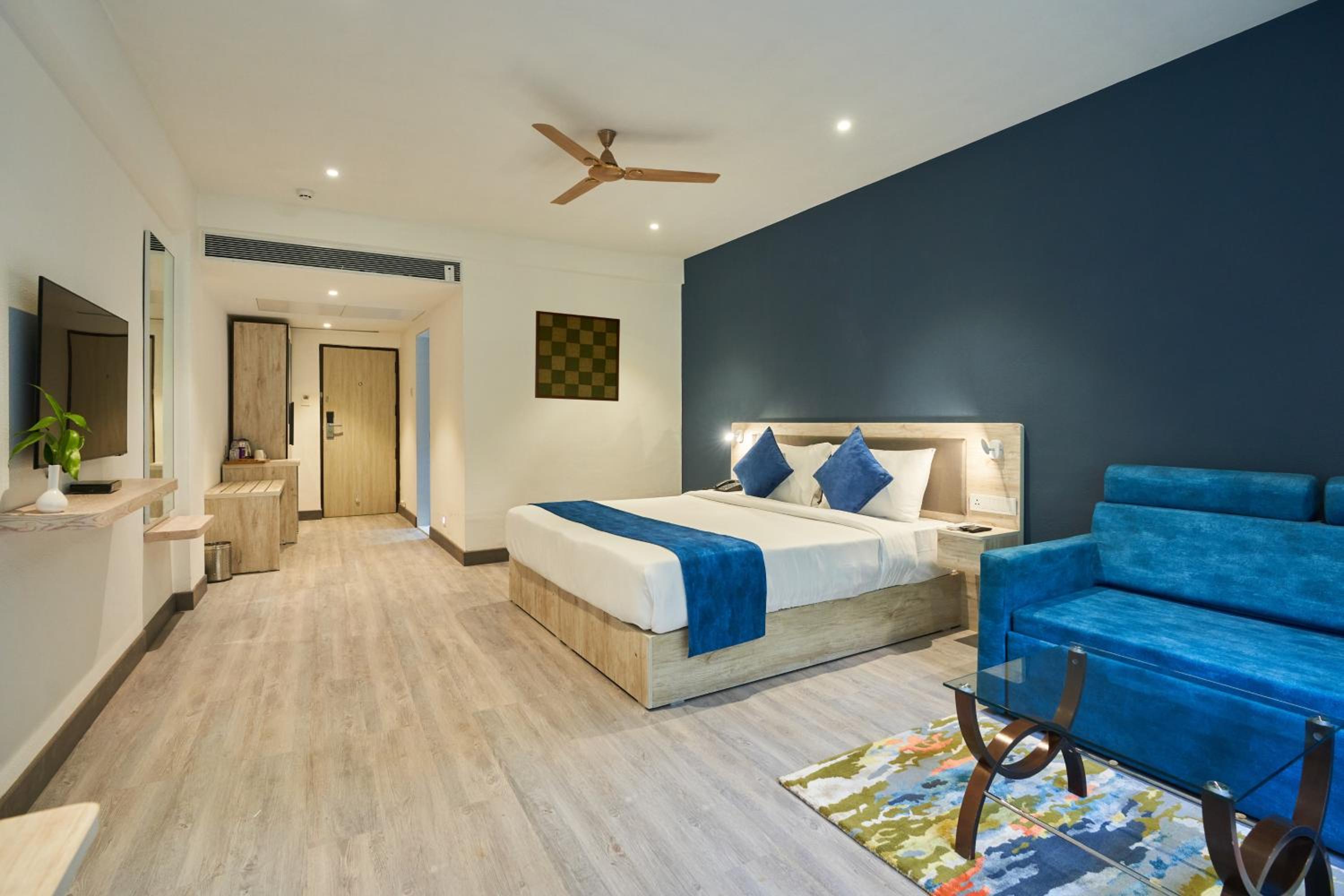 Deluxe Room - Photo 5