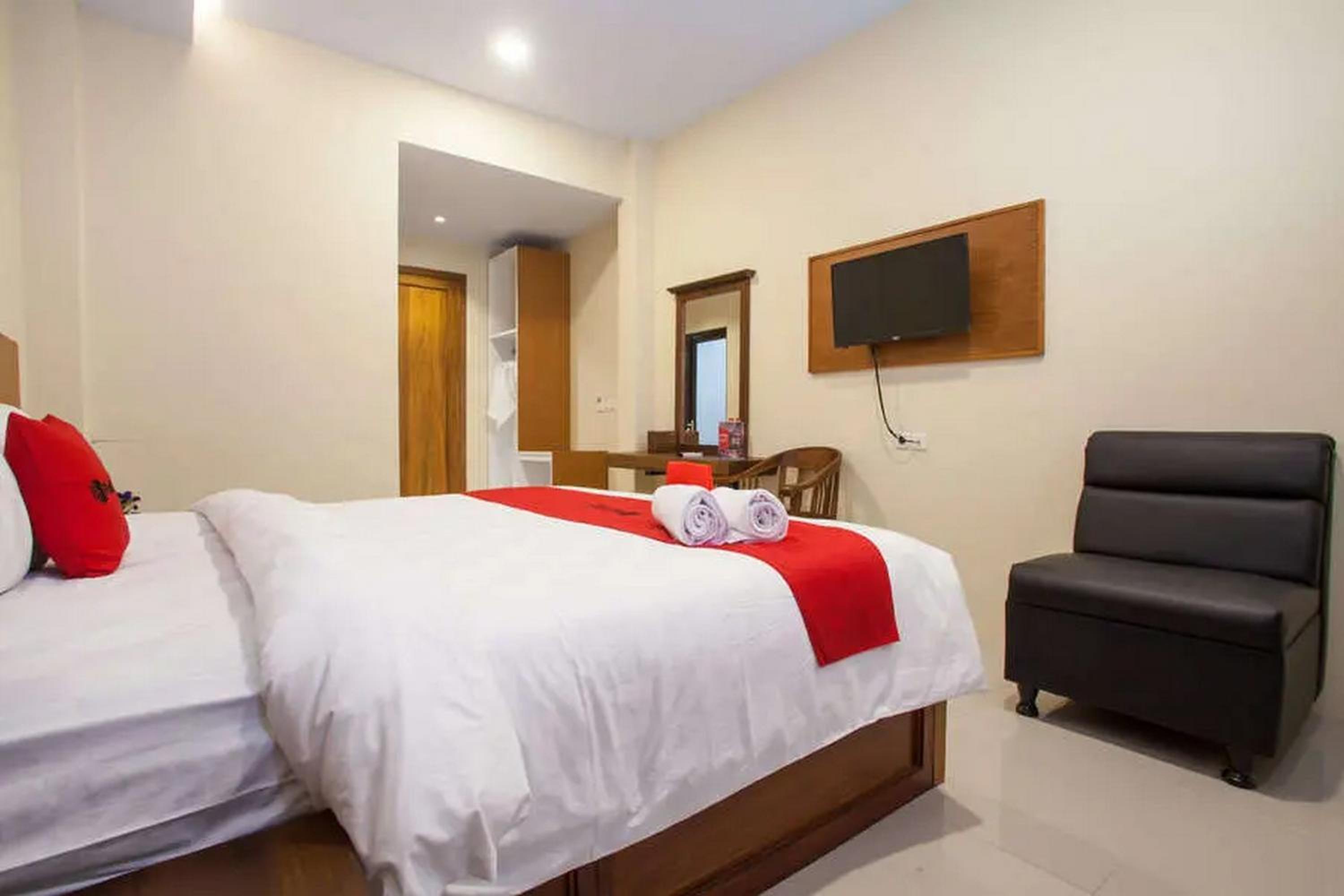 Double Room - Photo 5