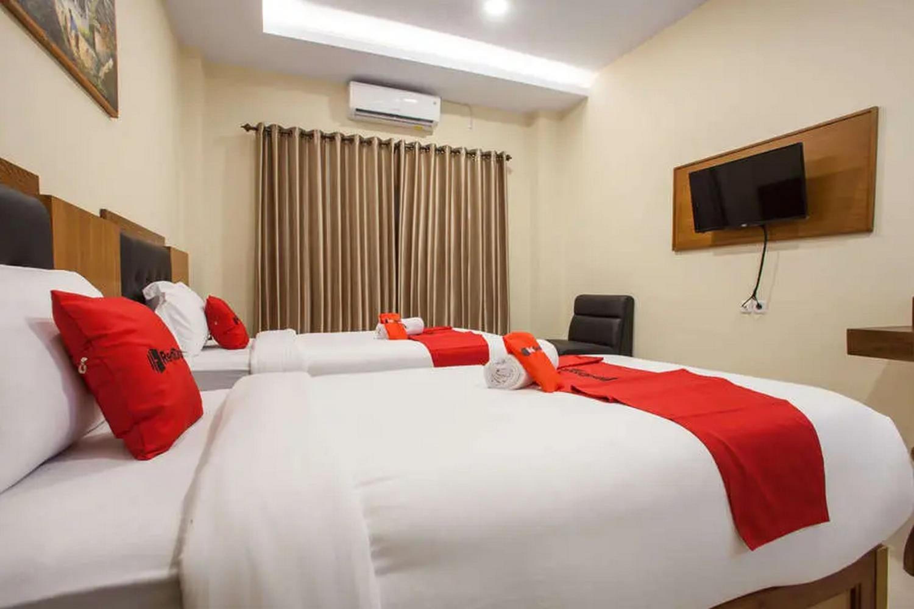 Twin Room - Photo 10