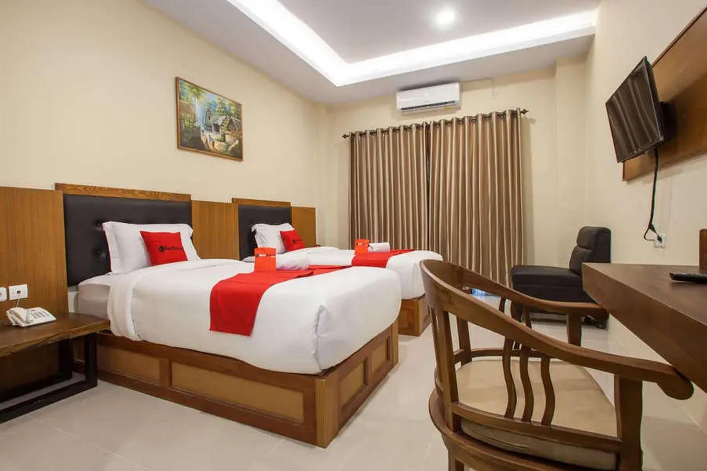 Twin Room - Photo 1