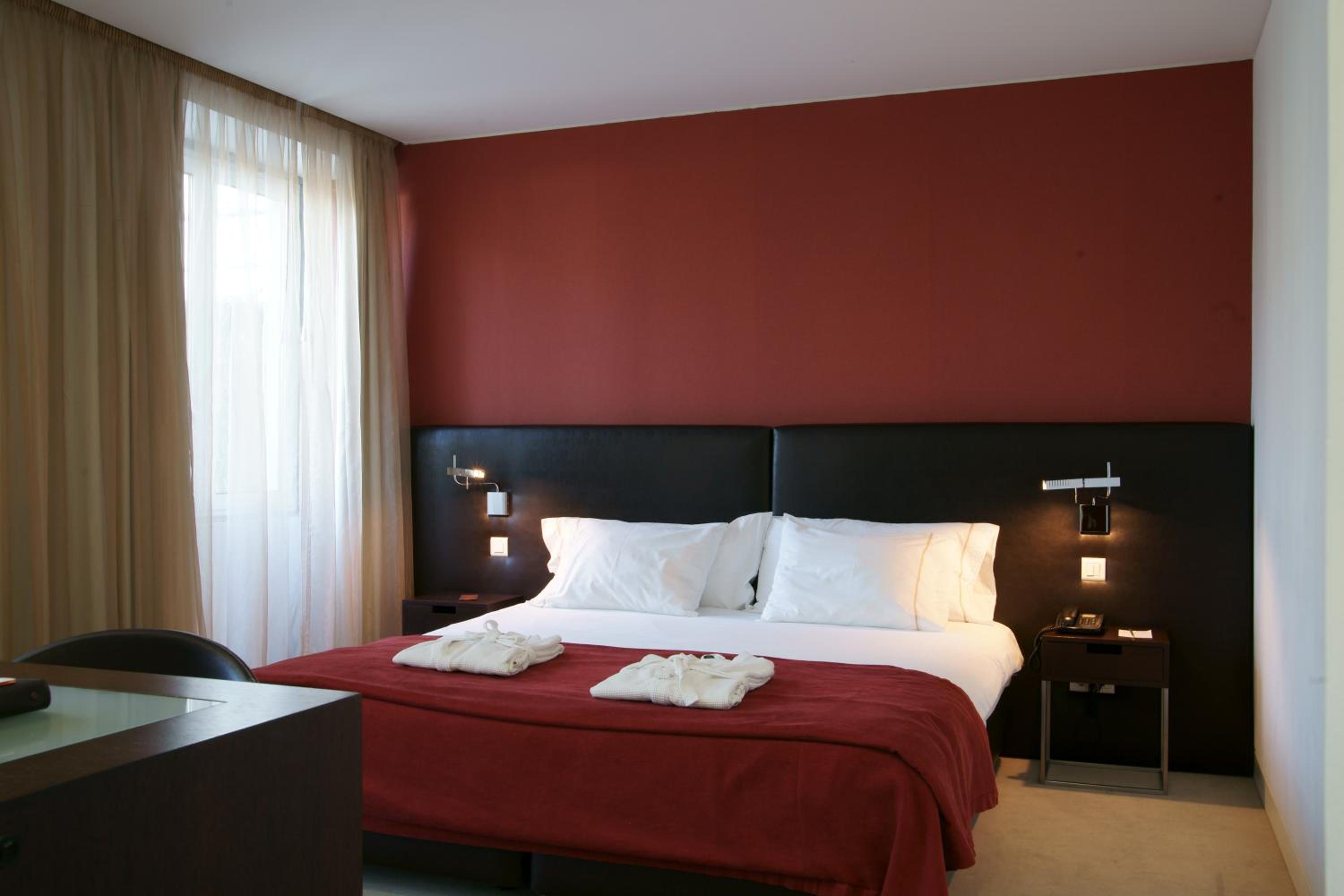Double or Twin Room - Photo 1