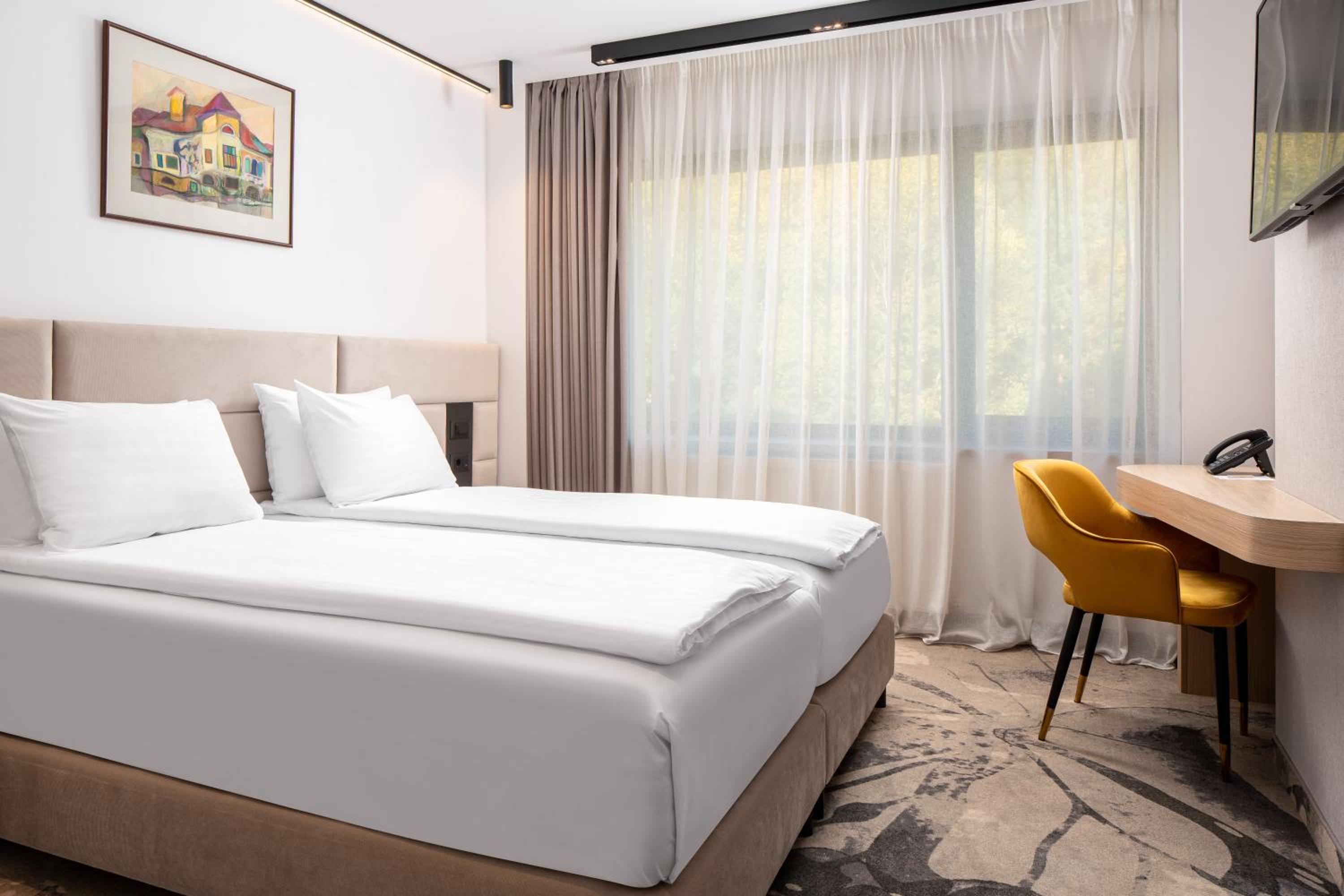 Deluxe Double Room without Balcony and free swimming pool access