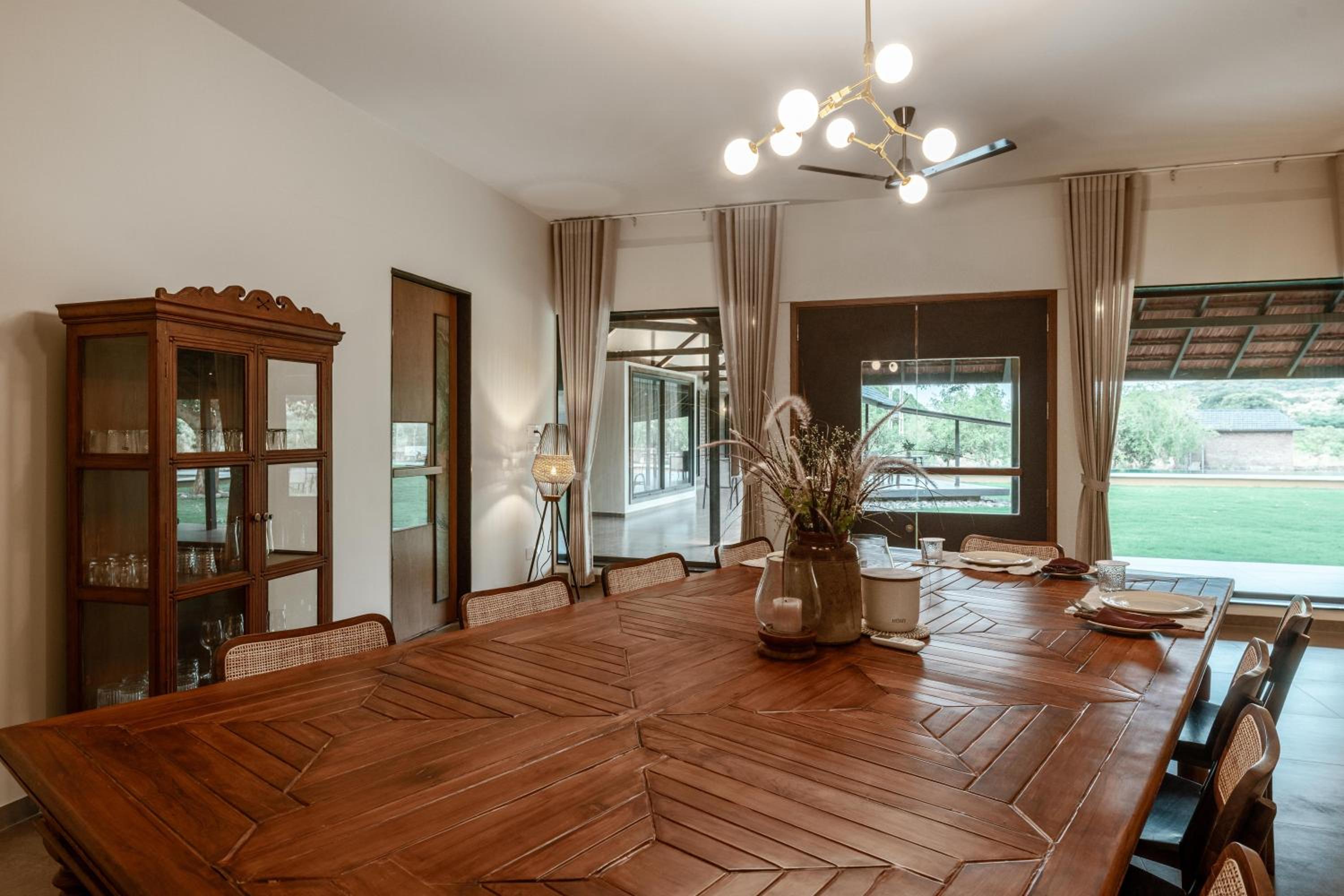 Villa photo 2