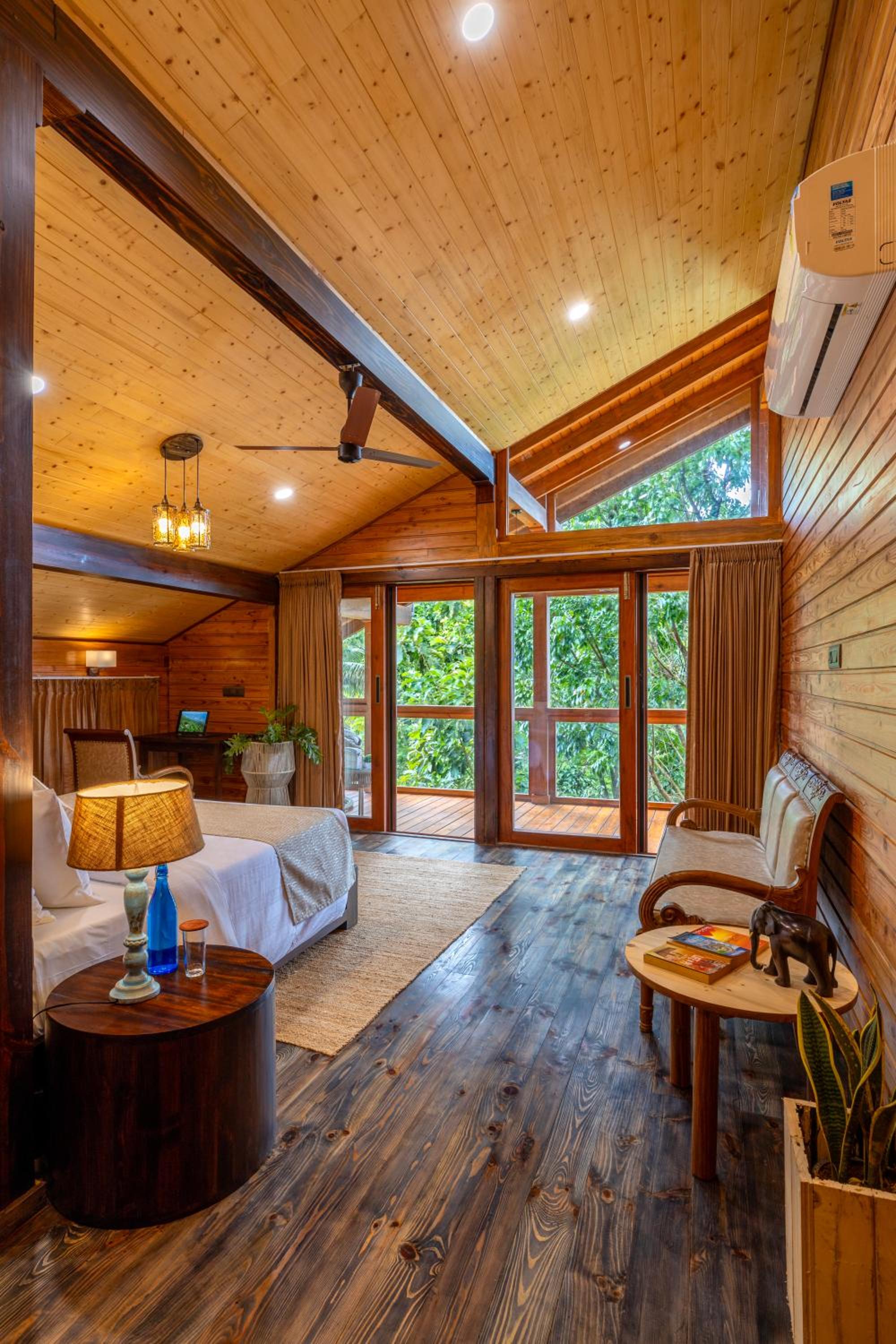 Hibiscus Coral 1 Bedroom