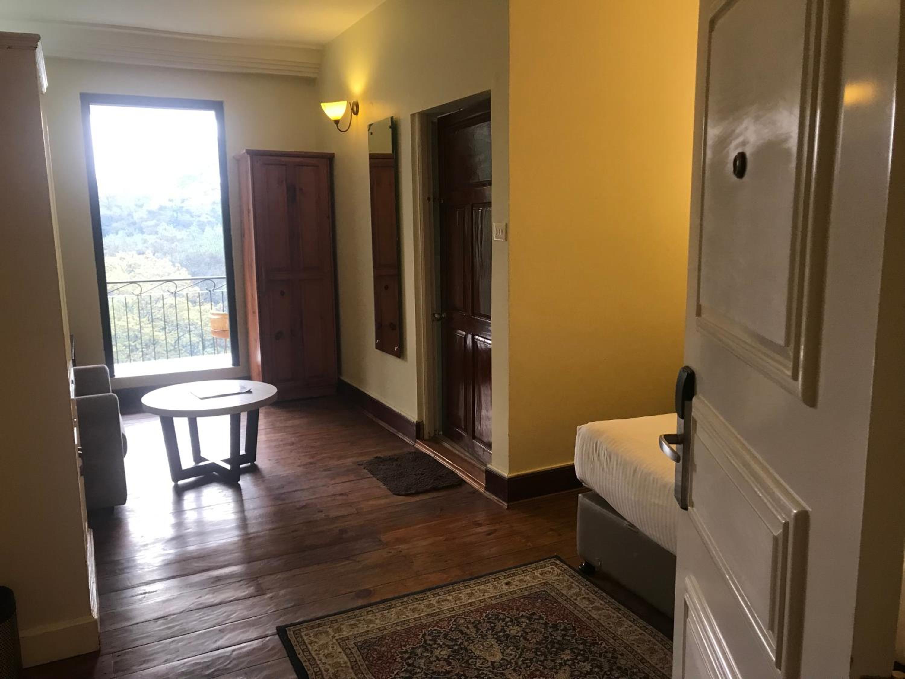 Deluxe Room - Photo 6