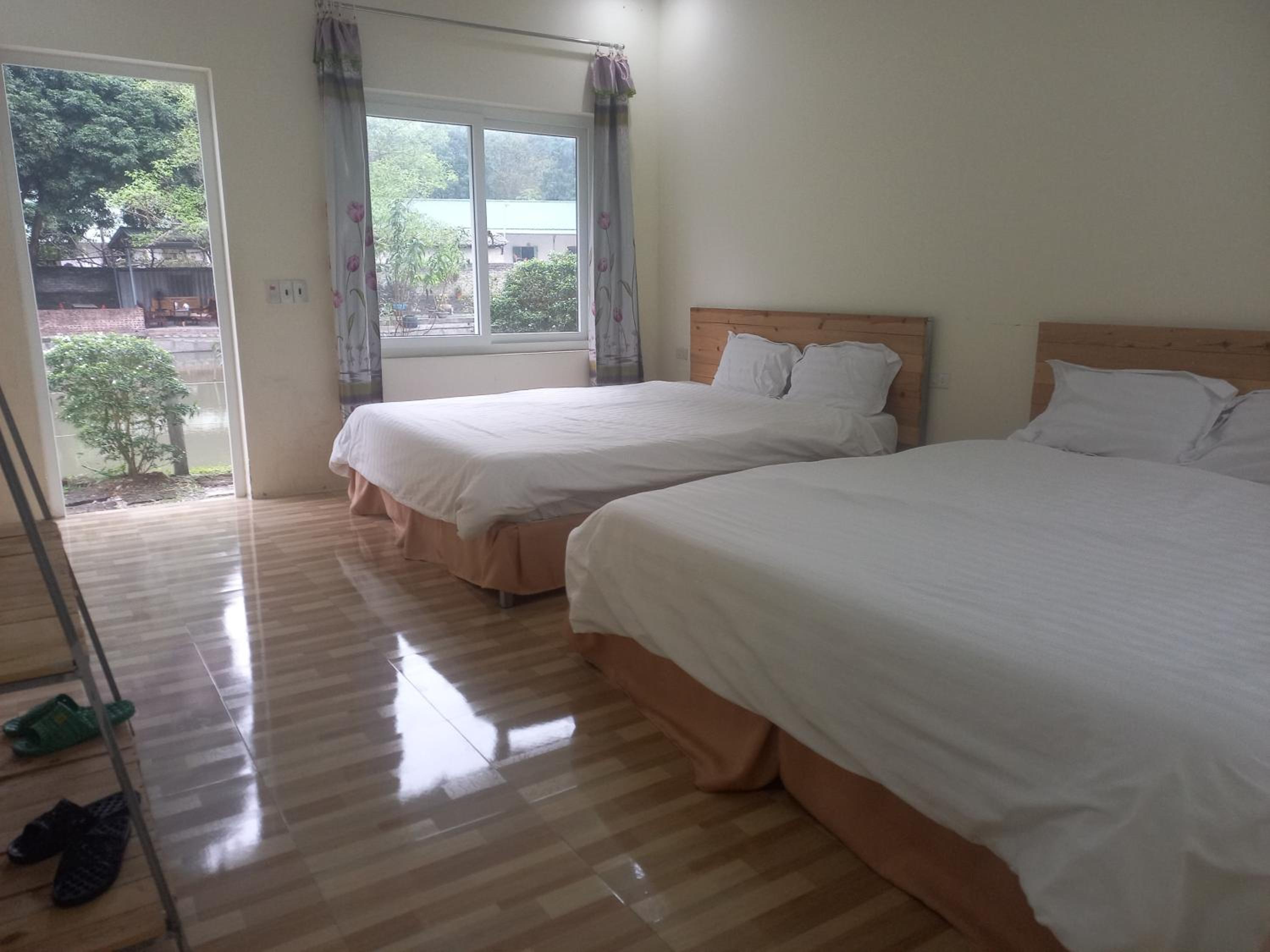 King Room with Mountain View